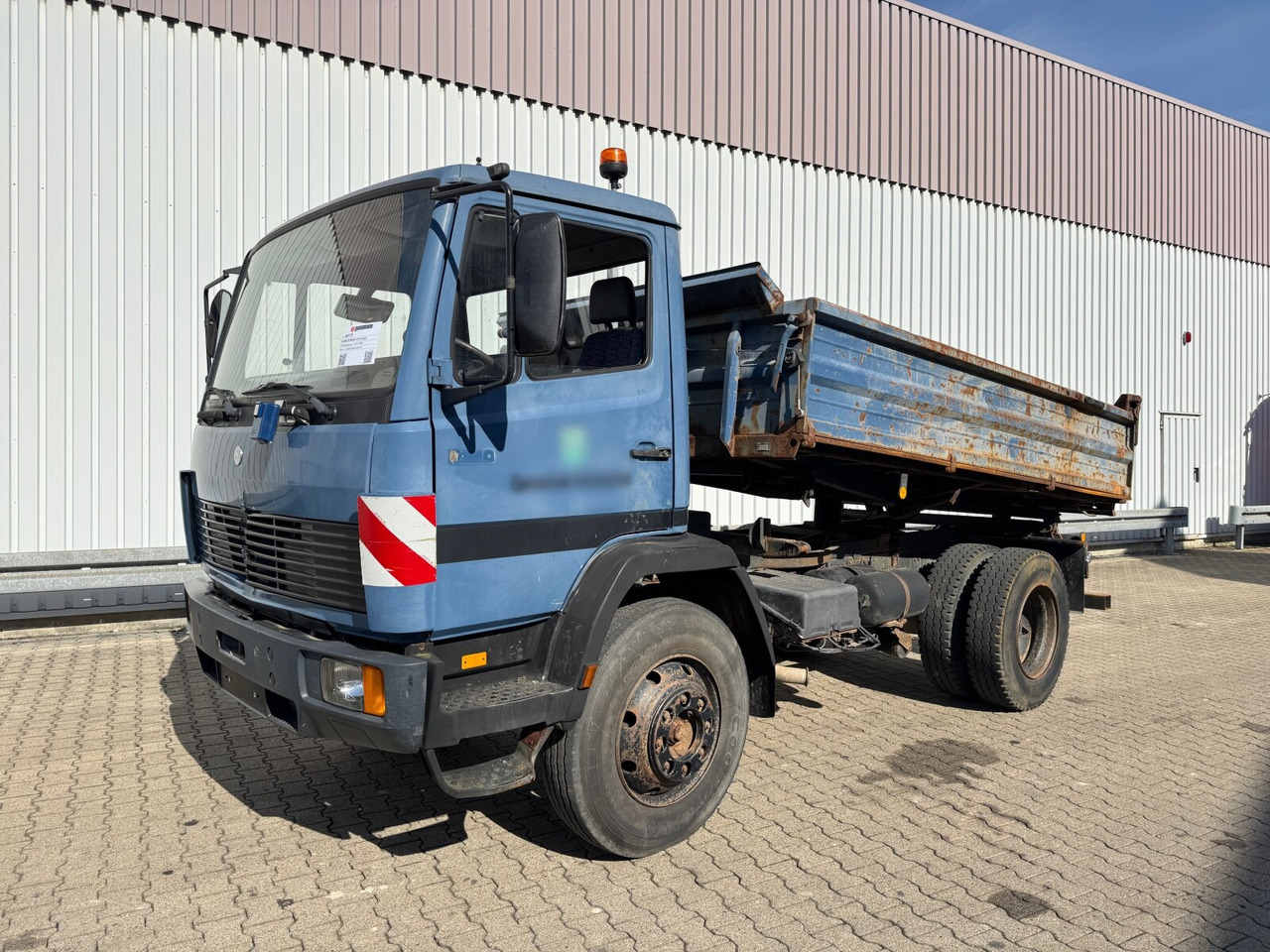 Mercedes-Benz 1314 K 4x2 1314 K 4x2, 6-Zylinder Motor, 2x AHK - 翻斗车:图1 Mercedes-Benz 1314 K 4x2 1314 K 4x2, 6-Zylinder Motor, 2x AHK - 翻斗车:图1