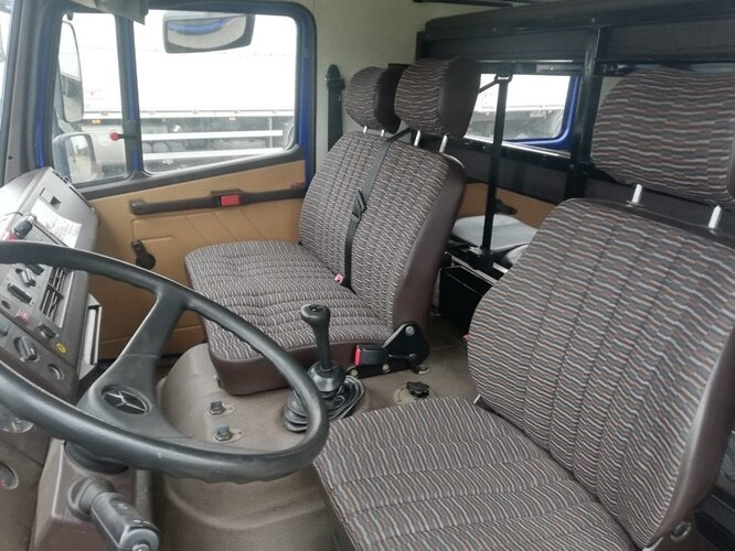 Mercedes-Benz 917 AF 4x4 Doka 917 AF 4x4 Doka - 厢式卡车:图2 Mercedes-Benz 917 AF 4x4 Doka 917 AF 4x4 Doka - 厢式卡车:图2