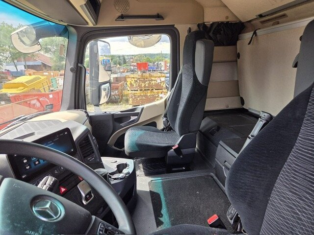 Mercedes-Benz Actros 1846 LS 4x2 Actros 1846 LS 4x2 MultimediaCockpit, StreamSpace, ADR - 牵引车:图3 Mercedes-Benz Actros 1846 LS 4x2 Actros 1846 LS 4x2 MultimediaCockpit, StreamSpace, ADR - 牵引车:图3