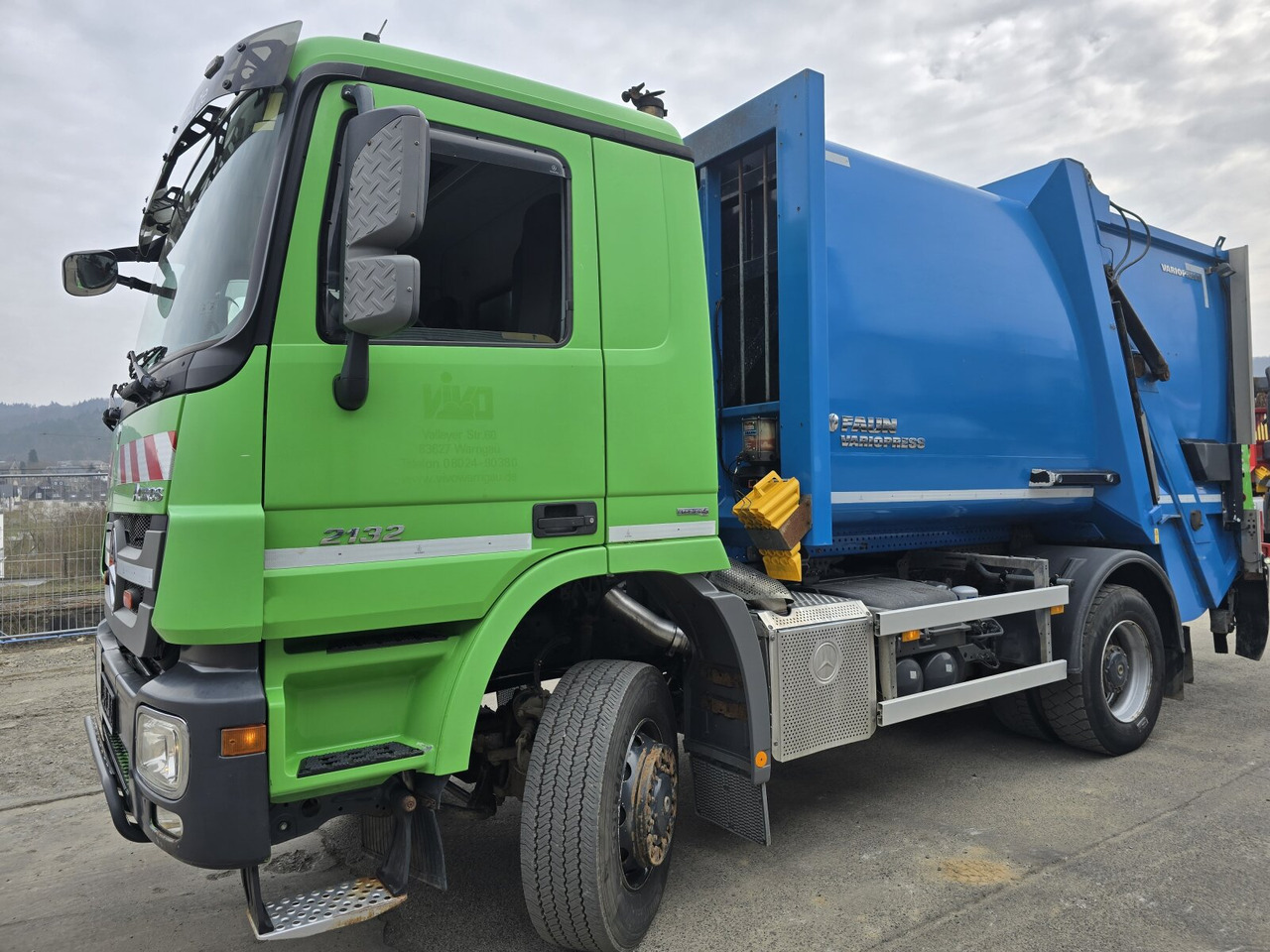 Mercedes-Benz Actros 2032 LA 4x4 Actros 2032 LA 4x4, Faun Variopress 310 ca. 10m³, Zöller Schüttung - 垃圾车:图1 Mercedes-Benz Actros 2032 LA 4x4 Actros 2032 LA 4x4, Faun Variopress 310 ca. 10m³, Zöller Schüttung - 垃圾车:图1