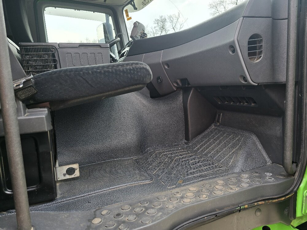 驾驶室底盘卡车 Mercedes-Benz Actros 2032 LA 4x4 Actros 2032 LA 4x4/ Rdstand 3.600 mm：图11