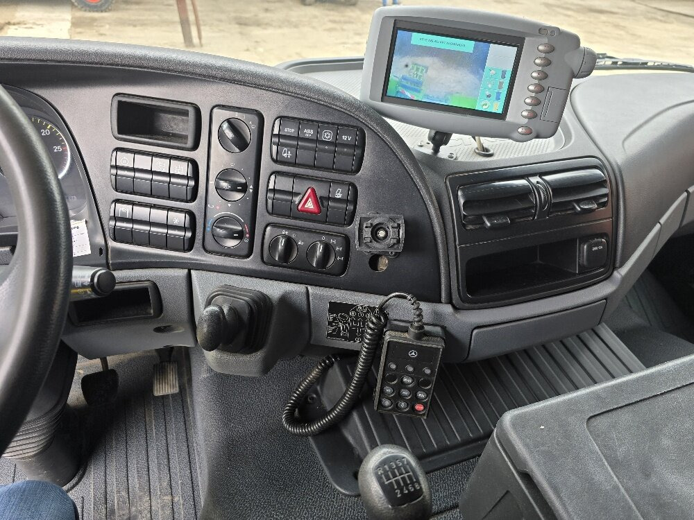 驾驶室底盘卡车 Mercedes-Benz Actros 2032 LA 4x4 Actros 2032 LA 4x4/ Rdstand 3.600 mm：图9