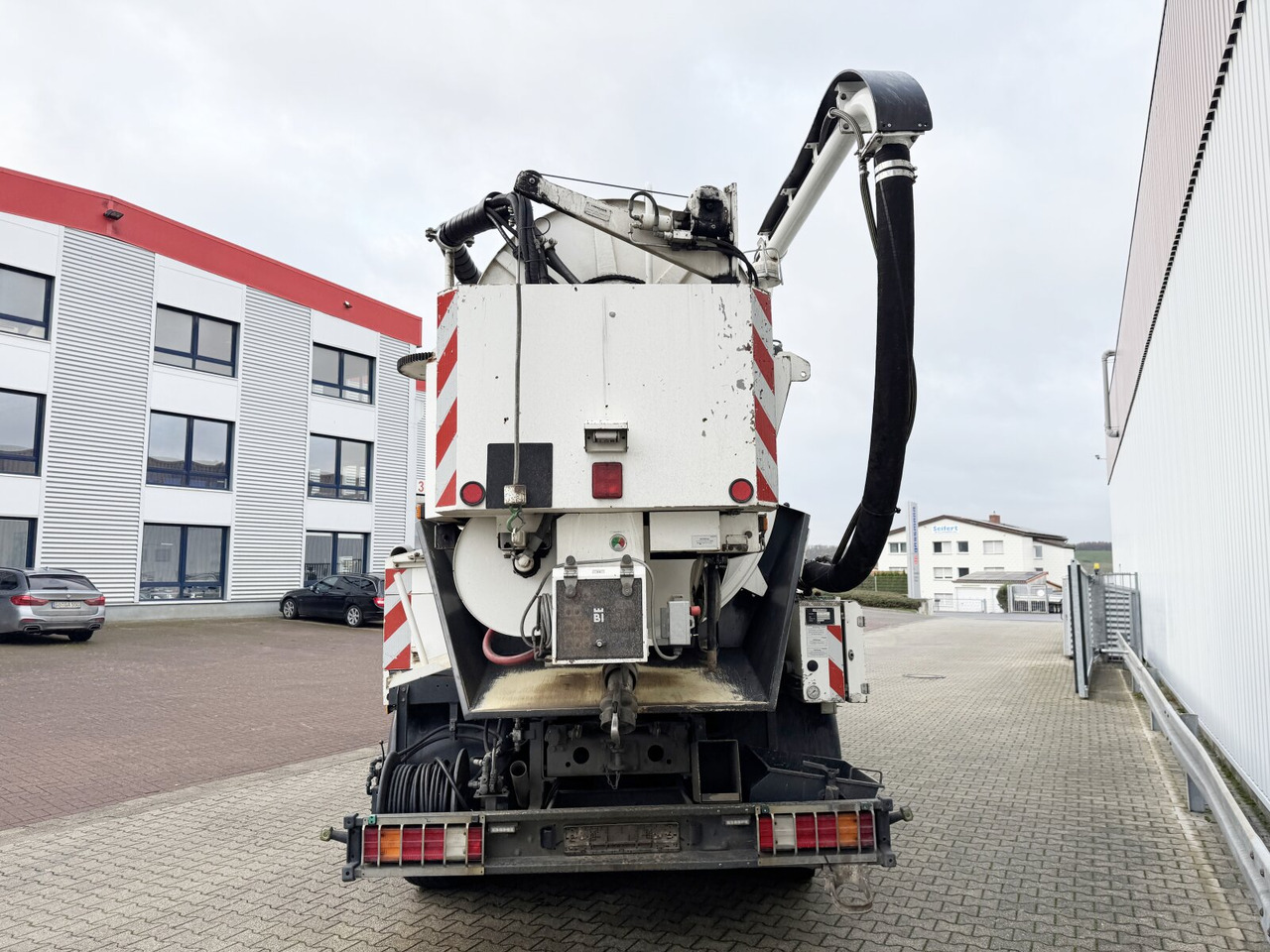 卡车 Mercedes-Benz Actros 2536 L 6x2 Actros 2536 L 6x2, Müller Saug- und Spülwagen ca. 10,5m³, Lenkachse：图13