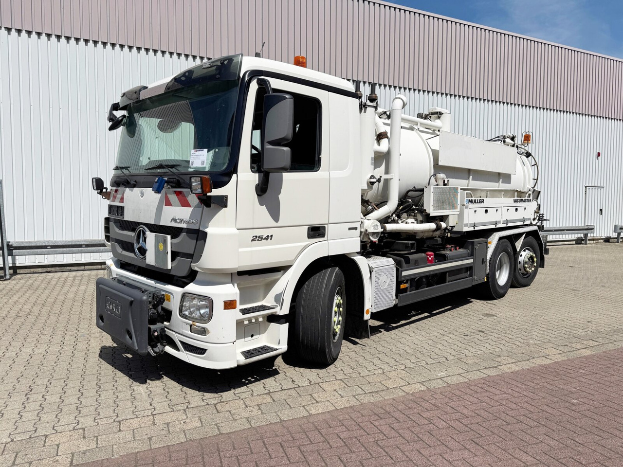 Mercedes-Benz Actros 2541 L 6x2 Actros 2541 L 6x2, Müller Saug-/Spülwagen ca. 12m³, Widi-Platte, Lift-/Lenkachse - 卡车:图1 Mercedes-Benz Actros 2541 L 6x2 Actros 2541 L 6x2, Müller Saug-/Spülwagen ca. 12m³, Widi-Platte, Lift-/Lenkachse - 卡车:图1