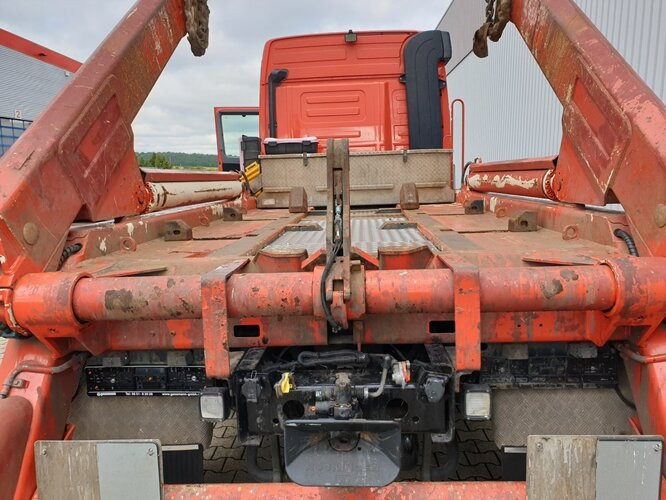 Mercedes-Benz Actros 2544 L 6x2 Actros 2544 L 6x2, ADR, Retarder, Lenkachse - 箕斗装载车:图2 Mercedes-Benz Actros 2544 L 6x2 Actros 2544 L 6x2, ADR, Retarder, Lenkachse - 箕斗装载车:图2
