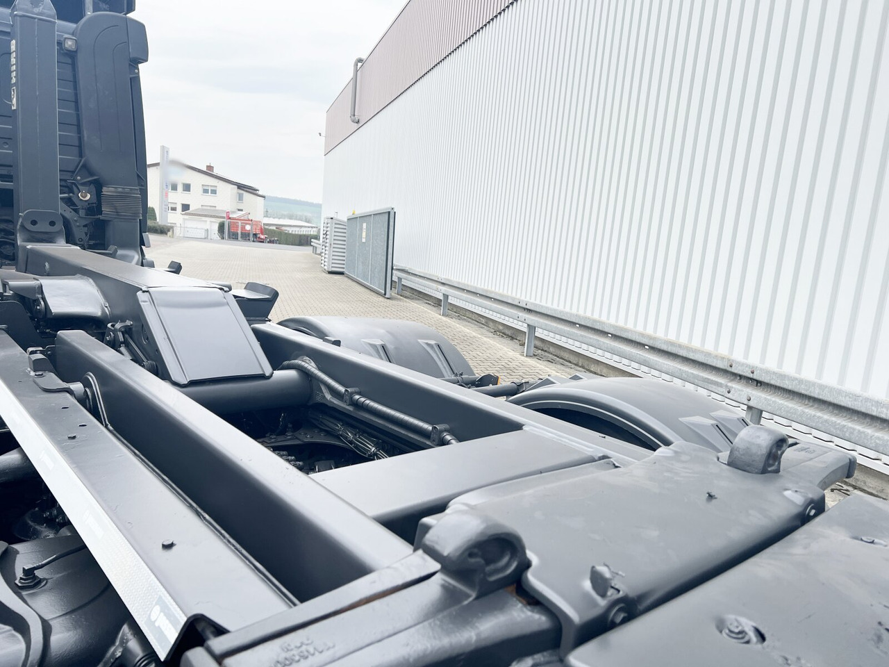 Mercedes-Benz Actros 2546 L 6x2 NLA Actros 2546 L 6x2/45 NLA, Retarder, Lift-/Lenkachse - 吊钩升降车:图5 Mercedes-Benz Actros 2546 L 6x2 NLA Actros 2546 L 6x2/45 NLA, Retarder, Lift-/Lenkachse - 吊钩升降车:图5
