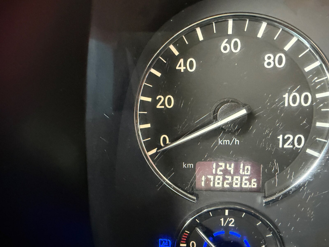 Mercedes-Benz Actros 2641 6x4 Actros 2641 6x4 - 吊钩升降车:图2 Mercedes-Benz Actros 2641 6x4 Actros 2641 6x4 - 吊钩升降车:图2