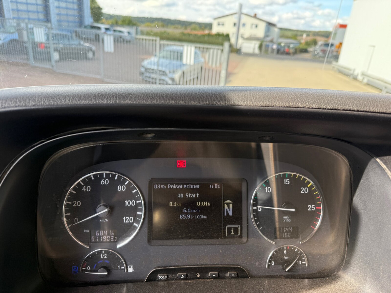 Mercedes-Benz Actros 2646 K 6x4 Actros 2646 K 6x4, Retarder, Bordmatik - 翻斗车:图5 Mercedes-Benz Actros 2646 K 6x4 Actros 2646 K 6x4, Retarder, Bordmatik - 翻斗车:图5