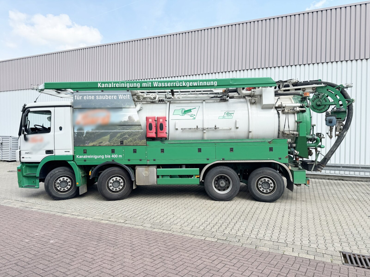 Mercedes-Benz Actros 3244 L 8x2/6 Actros 3244 L 8x2/6, Assmann Saug- und Spülwagen ca. 12,7m³, WRG, ADR, 2x Lenkachse, Funk - 卡车:图5 Mercedes-Benz Actros 3244 L 8x2/6 Actros 3244 L 8x2/6, Assmann Saug- und Spülwagen ca. 12,7m³, WRG, ADR, 2x Lenkachse, Funk - 卡车:图5