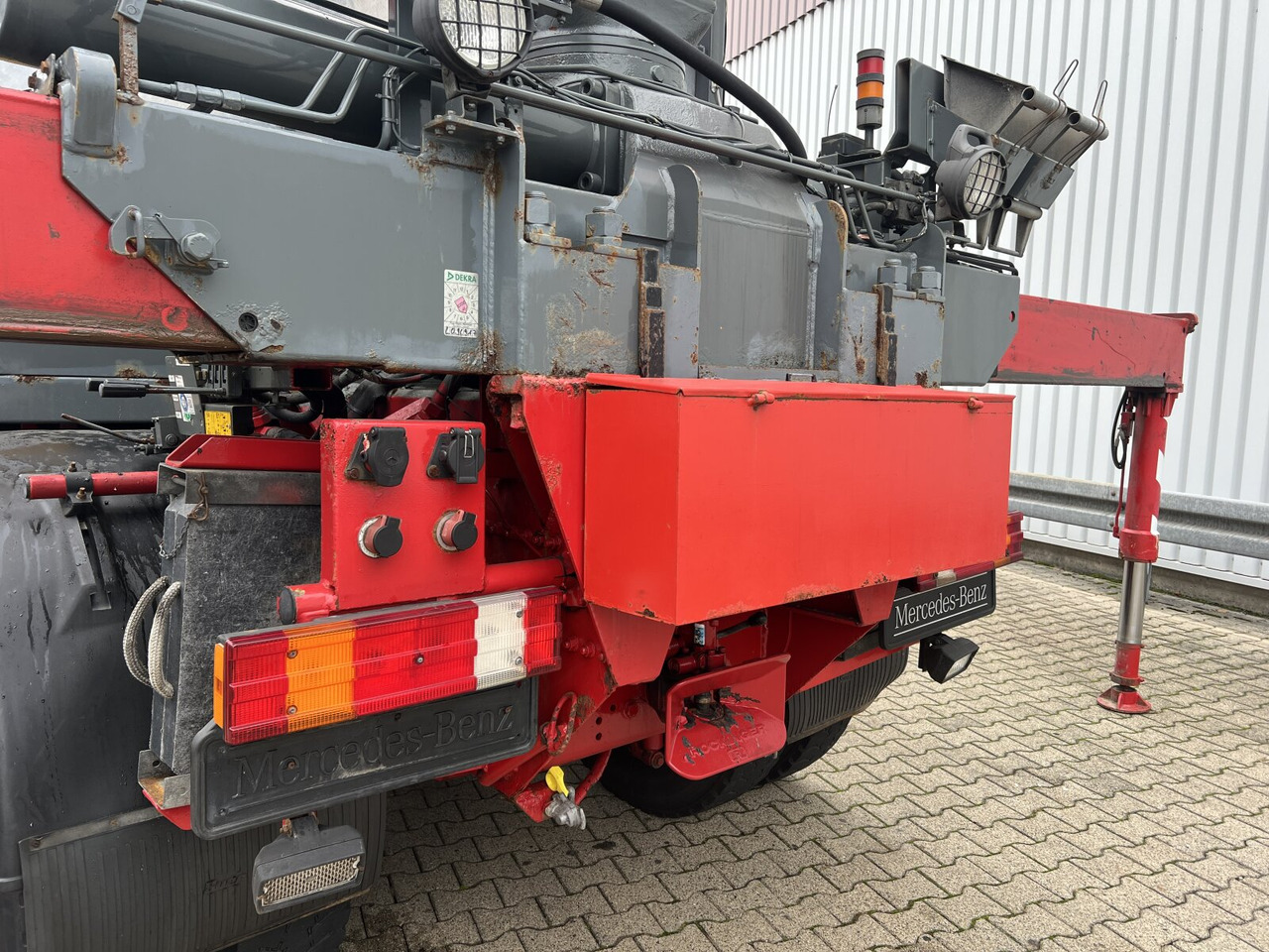 Mercedes-Benz Actros 3346 AK 6x6 Actros 3346 AK 6x6, 134t Anhängelast WSK, Heckkran Fassi F420AXP.26, Funk, Winde - 起重车:图4 Mercedes-Benz Actros 3346 AK 6x6 Actros 3346 AK 6x6, 134t Anhängelast WSK, Heckkran Fassi F420AXP.26, Funk, Winde - 起重车:图4