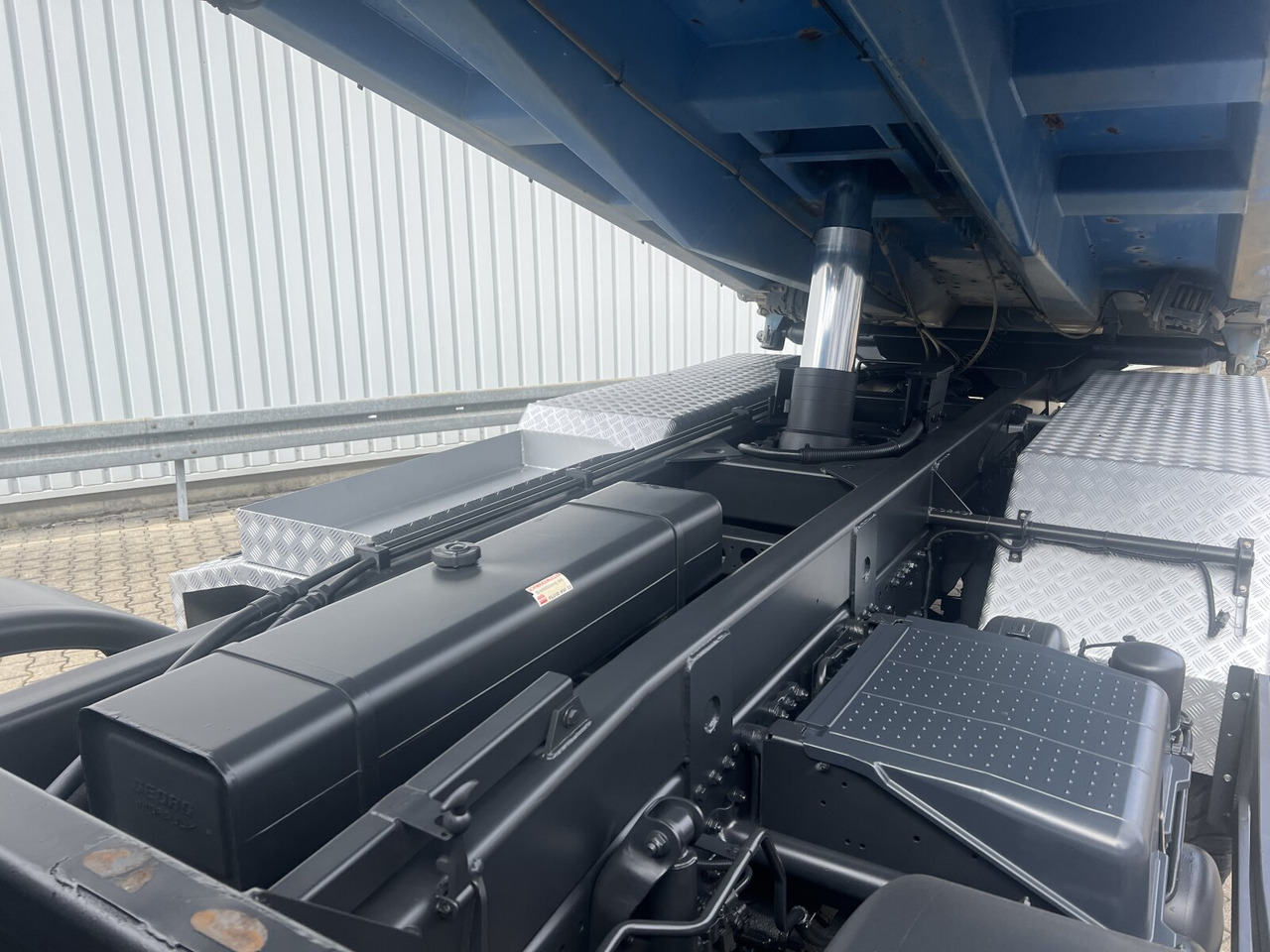 Mercedes-Benz Actros MP 3, 3241/8x4, Actros MP 3, 3241/8x4, Alukipper Bordmatik, Kli-Ret - 翻斗车:图3 Mercedes-Benz Actros MP 3, 3241/8x4, Actros MP 3, 3241/8x4, Alukipper Bordmatik, Kli-Ret - 翻斗车:图3