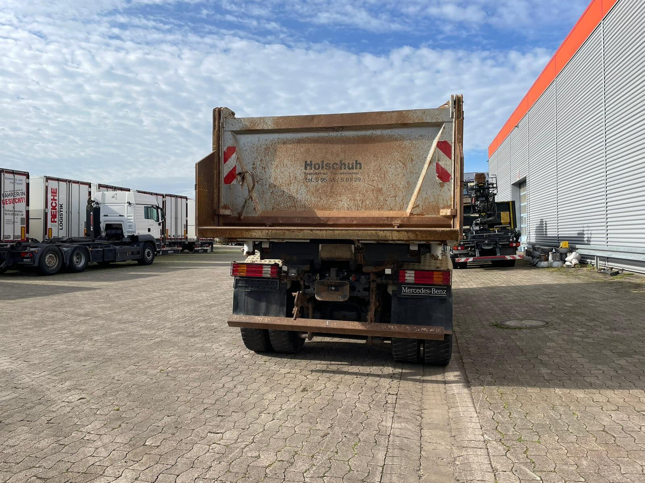 Mercedes-Benz Actros MP III 3544/8x4/4 Actros MP III 3544/8x4/4, 3 Pedale - 翻斗车:图3 Mercedes-Benz Actros MP III 3544/8x4/4 Actros MP III 3544/8x4/4, 3 Pedale - 翻斗车:图3