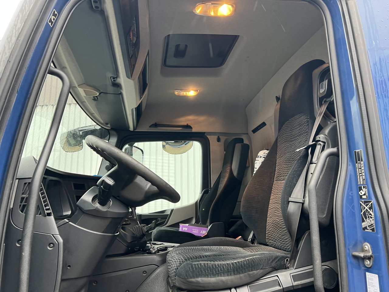 Mercedes-Benz Antos 2540 L 6x2 Antos 2540 L 6x2, Lenkachse, HMF 2110-L3 Heckkran - 起重车, 栏板式/ 平板卡车:图5 Mercedes-Benz Antos 2540 L 6x2 Antos 2540 L 6x2, Lenkachse, HMF 2110-L3 Heckkran - 起重车, 栏板式/ 平板卡车:图5