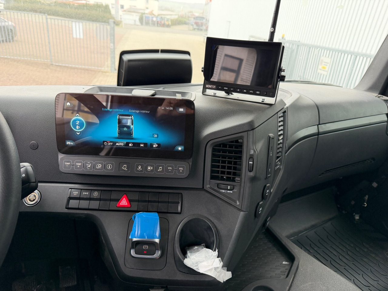 Mercedes-Benz Arocs 1840 K 4x2 Arocs 1840 K 4x2, MultimediaCockpit, 2x Nebenantrieb, NMV & Motorabtrieb - 牵引车:图5 Mercedes-Benz Arocs 1840 K 4x2 Arocs 1840 K 4x2, MultimediaCockpit, 2x Nebenantrieb, NMV & Motorabtrieb - 牵引车:图5