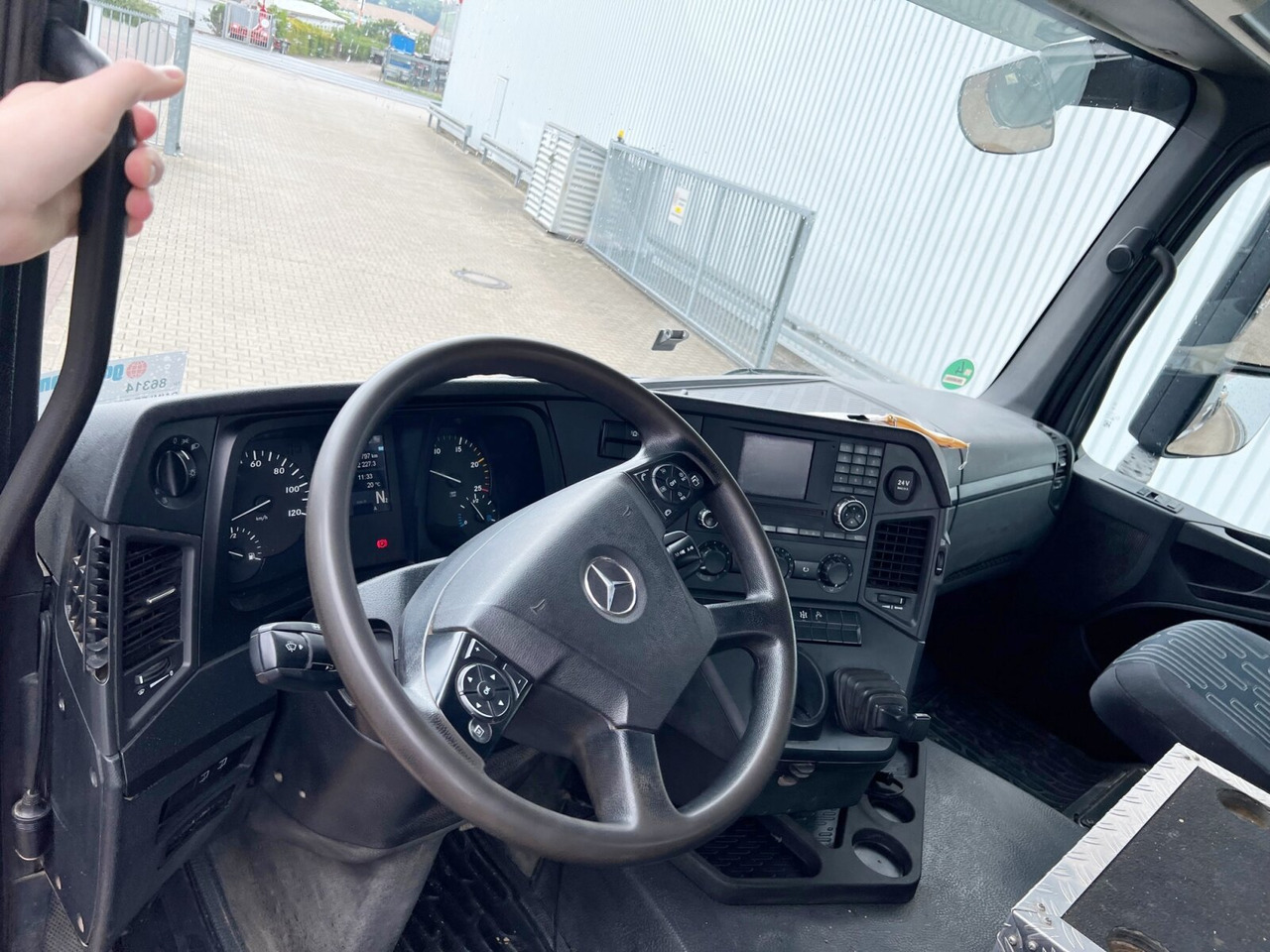 Mercedes-Benz Arocs 1840 K 4x2 Arocs 1840 K 4x2 - 翻斗车:图4 Mercedes-Benz Arocs 1840 K 4x2 Arocs 1840 K 4x2 - 翻斗车:图4