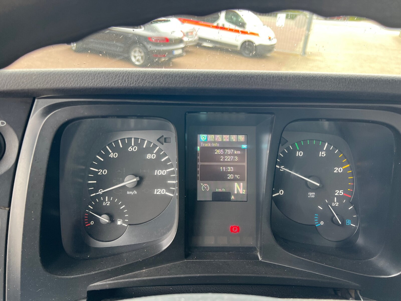 Mercedes-Benz Arocs 1840 K 4x2 Arocs 1840 K 4x2 - 翻斗车:图5 Mercedes-Benz Arocs 1840 K 4x2 Arocs 1840 K 4x2 - 翻斗车:图5