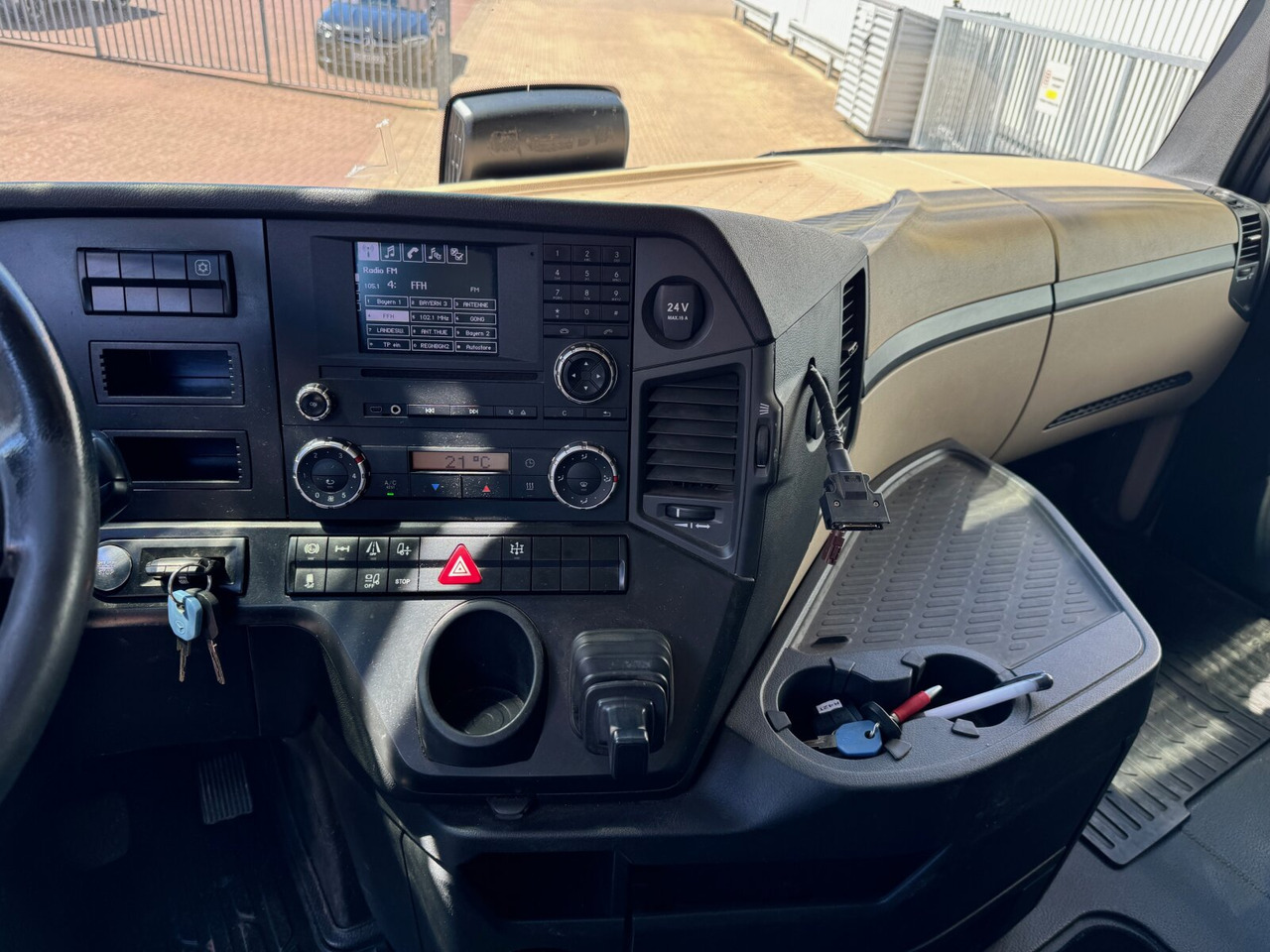 Mercedes-Benz Arocs 1842 LS 4x2 Arocs 1842 LS 4x2, Retarder, StreamSpace, Hydraulik - 牵引车:图4 Mercedes-Benz Arocs 1842 LS 4x2 Arocs 1842 LS 4x2, Retarder, StreamSpace, Hydraulik - 牵引车:图4