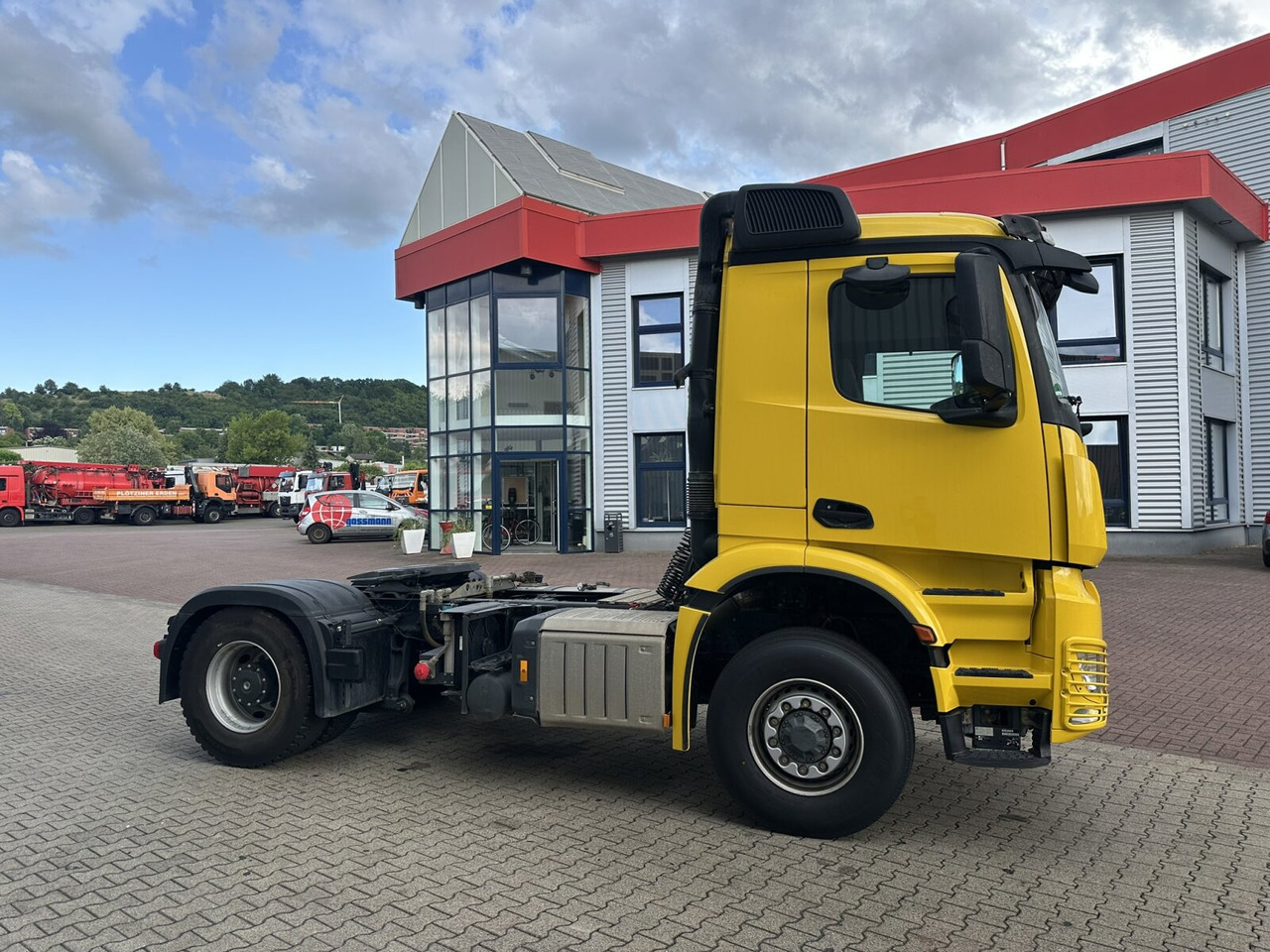 牵引车 Mercedes-Benz Arocs 1851 LS 4x4 HAD Arocs 1851 LS 4x4 HAD, Hydraulik, Navi, MultimediaCockpit：图10