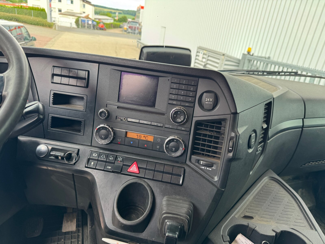 Mercedes-Benz Arocs 2651 L 6x4 Arocs 2651 L 6x4, Retarder, StreamSpace - 驾驶室底盘卡车:图2 Mercedes-Benz Arocs 2651 L 6x4 Arocs 2651 L 6x4, Retarder, StreamSpace - 驾驶室底盘卡车:图2