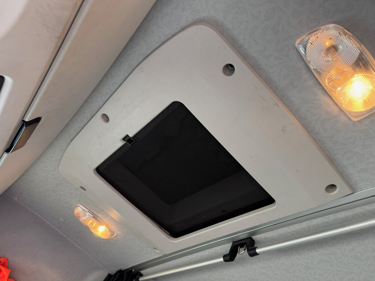 Mercedes-Benz Arocs 2651 L 6x4 Arocs 2651 L 6x4, Retarder, StreamSpace - 驾驶室底盘卡车:图5 Mercedes-Benz Arocs 2651 L 6x4 Arocs 2651 L 6x4, Retarder, StreamSpace - 驾驶室底盘卡车:图5