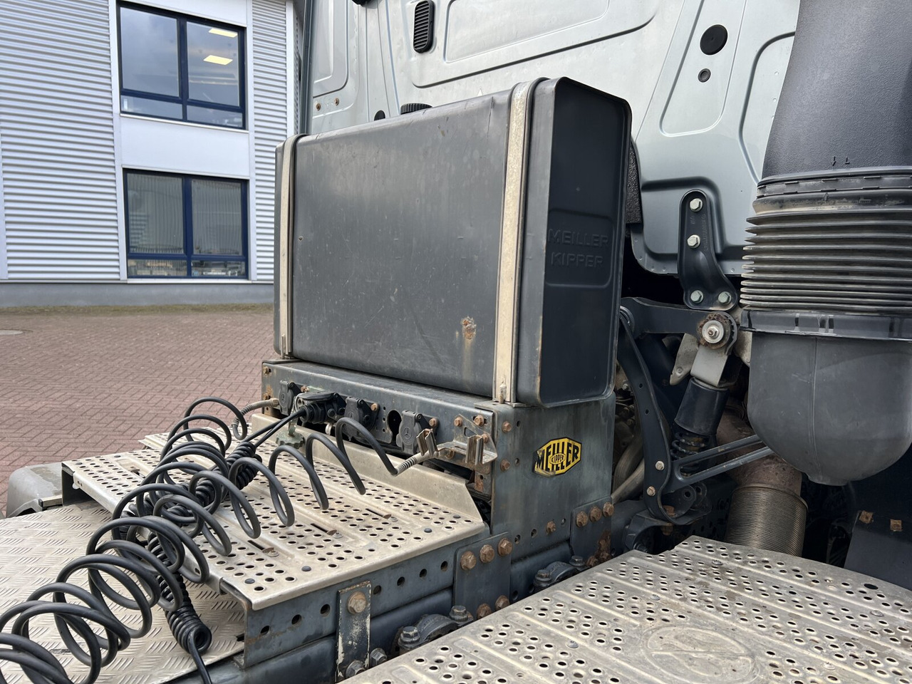 Mercedes-Benz Arocs 2651 LS 6x4 Arocs 2651 LS 6x4, Retarder, StreamSpace, Hydraulik - 牵引车:图4 Mercedes-Benz Arocs 2651 LS 6x4 Arocs 2651 LS 6x4, Retarder, StreamSpace, Hydraulik - 牵引车:图4