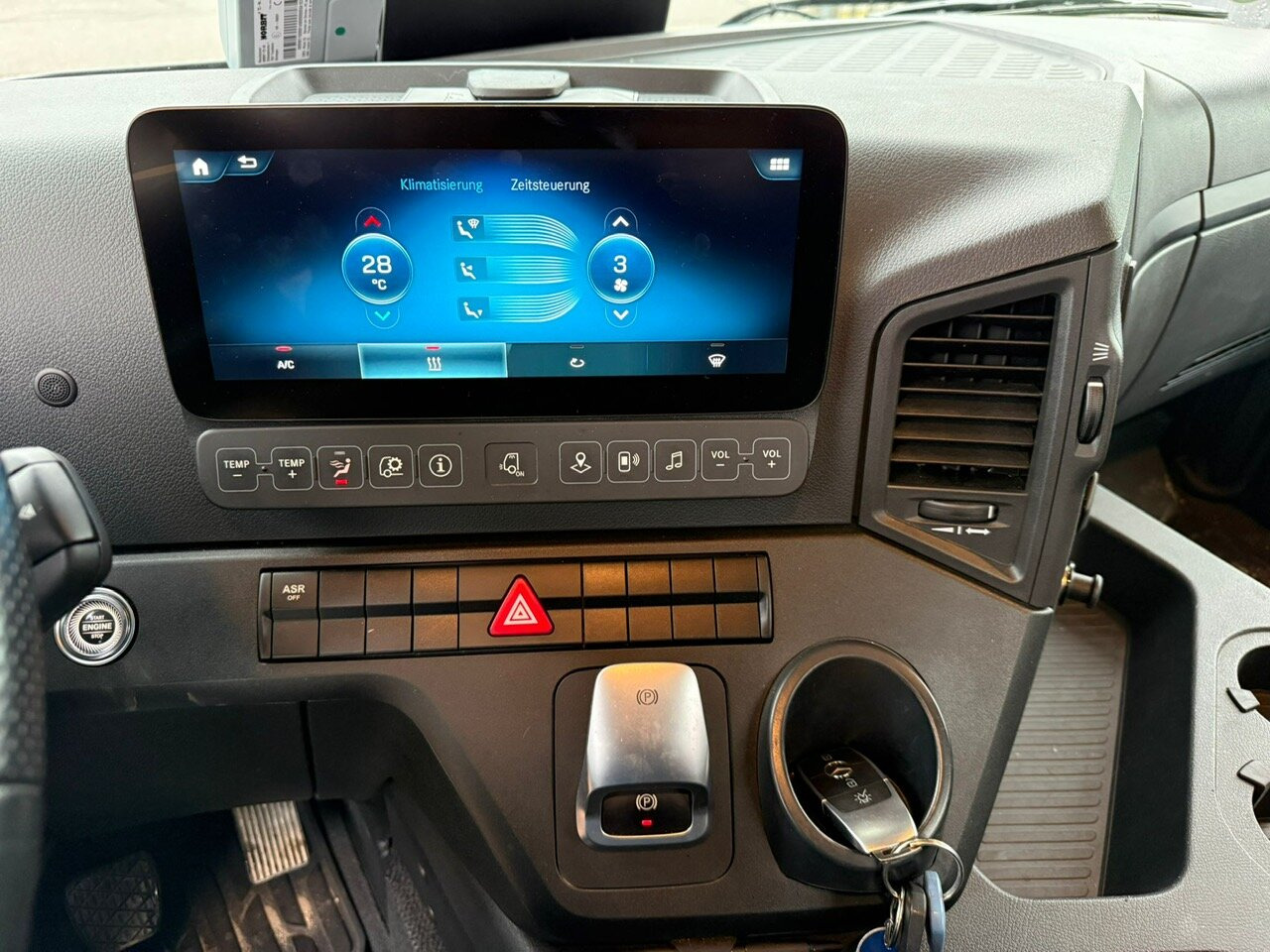 Mercedes-Benz Arocs 3243 B 8x4/4 Arocs 3243 B 8x4/4, MirrorCam, MultimediaCockpit, Navi, Betonmischer Intermix ca. 9m³ - 混凝土搅拌车:图2 Mercedes-Benz Arocs 3243 B 8x4/4 Arocs 3243 B 8x4/4, MirrorCam, MultimediaCockpit, Navi, Betonmischer Intermix ca. 9m³ - 混凝土搅拌车:图2