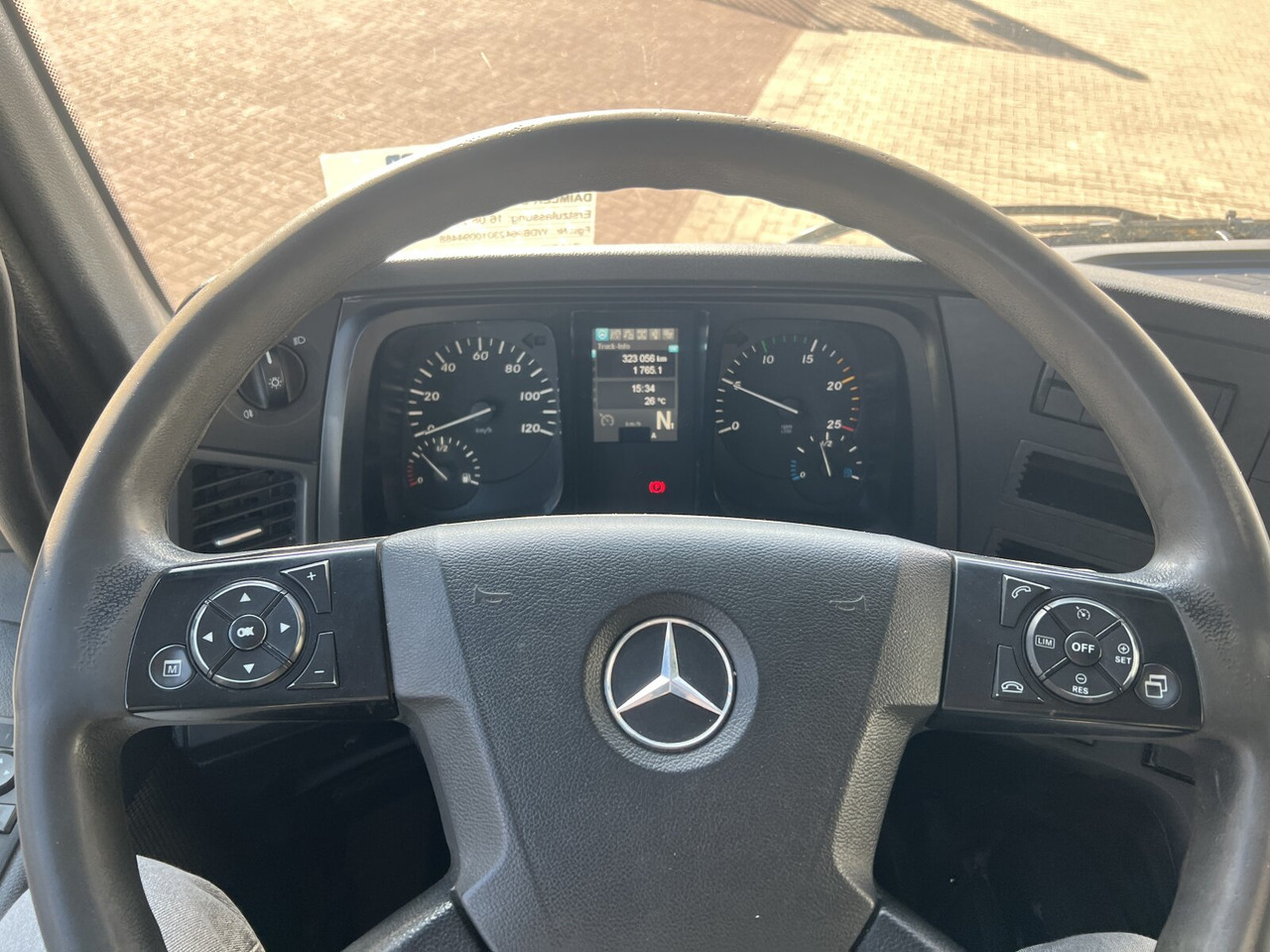 Mercedes-Benz Arocs 3243 K 8x4/4 Arocs 3243 K 8x4/4, Bordmatik - 翻斗车:图4 Mercedes-Benz Arocs 3243 K 8x4/4 Arocs 3243 K 8x4/4, Bordmatik - 翻斗车:图4