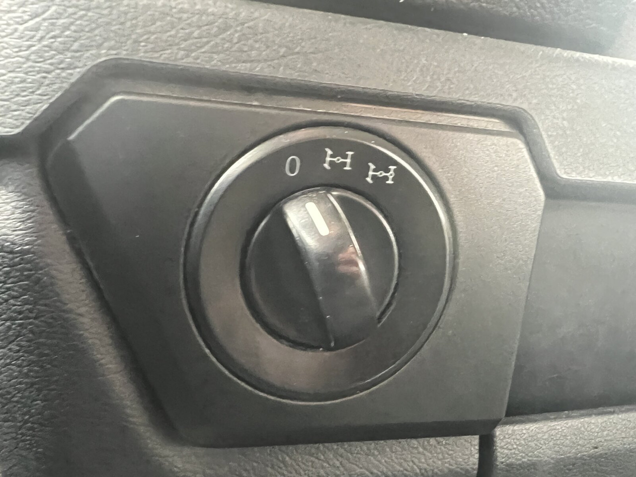 Mercedes-Benz Arocs 3253 K 8x4/4 Arocs 3253 K 8x4/4, Retarder, Motorabtrieb - 吊钩升降车:图4 Mercedes-Benz Arocs 3253 K 8x4/4 Arocs 3253 K 8x4/4, Retarder, Motorabtrieb - 吊钩升降车:图4