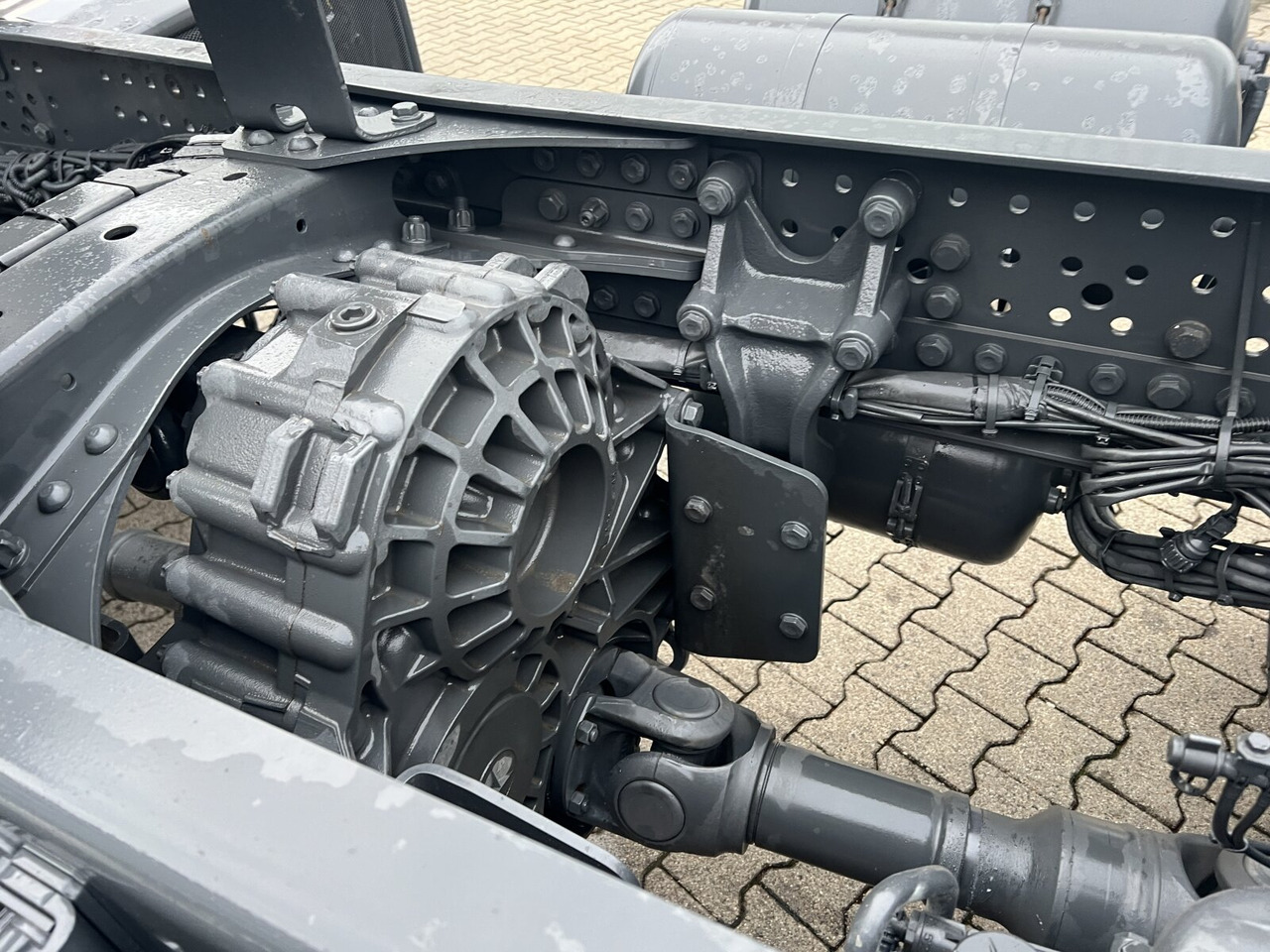 Mercedes-Benz Arocs 3340/46 A 6x6 Arocs 3340/46 A 6x6, Grounder - 翻斗车:图3 Mercedes-Benz Arocs 3340/46 A 6x6 Arocs 3340/46 A 6x6, Grounder - 翻斗车:图3