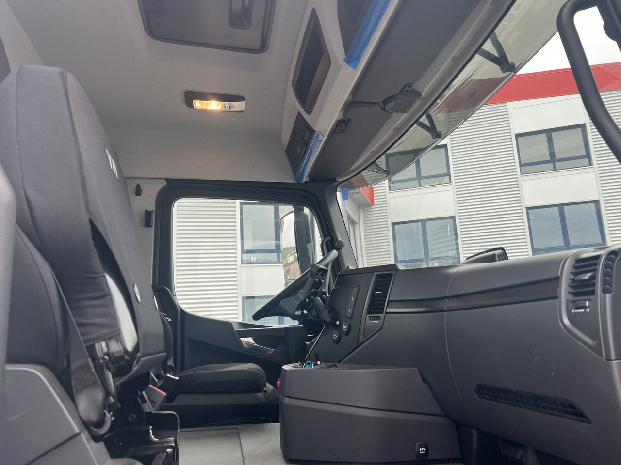 Mercedes-Benz Arocs 4142/48 8x4/4 Arocs 4142/48 8x4/4, Grounder, Meiller RS26 62-K, Funk 租赁 Mercedes-Benz Arocs 4142/48 8x4/4 Arocs 4142/48 8x4/4, Grounder, Meiller RS26 62-K, Funk:图6 Mercedes-Benz Arocs 4142/48 8x4/4 Arocs 4142/48 8x4/4, Grounder, Meiller RS26 62-K, Funk 租赁 Mercedes-Benz Arocs 4142/48 8x4/4 Arocs 4142/48 8x4/4, Grounder, Meiller RS26 62-K, Funk:图6