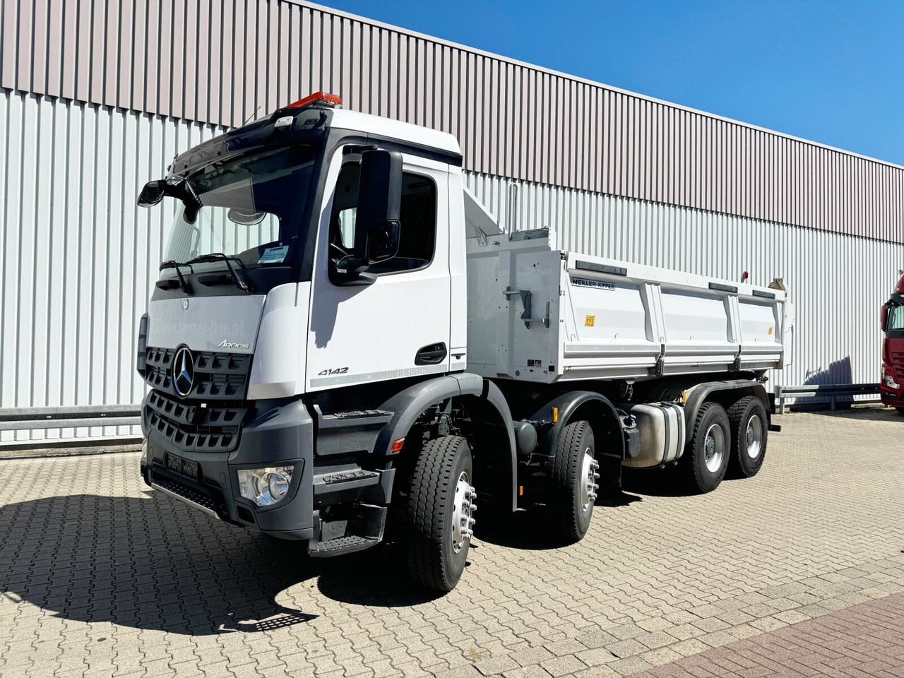Mercedes-Benz Arocs 4142 K 8x4/4 Arocs 4142 K 8x4/4, Meiller Bordmatik links - 翻斗车:图2 Mercedes-Benz Arocs 4142 K 8x4/4 Arocs 4142 K 8x4/4, Meiller Bordmatik links - 翻斗车:图2