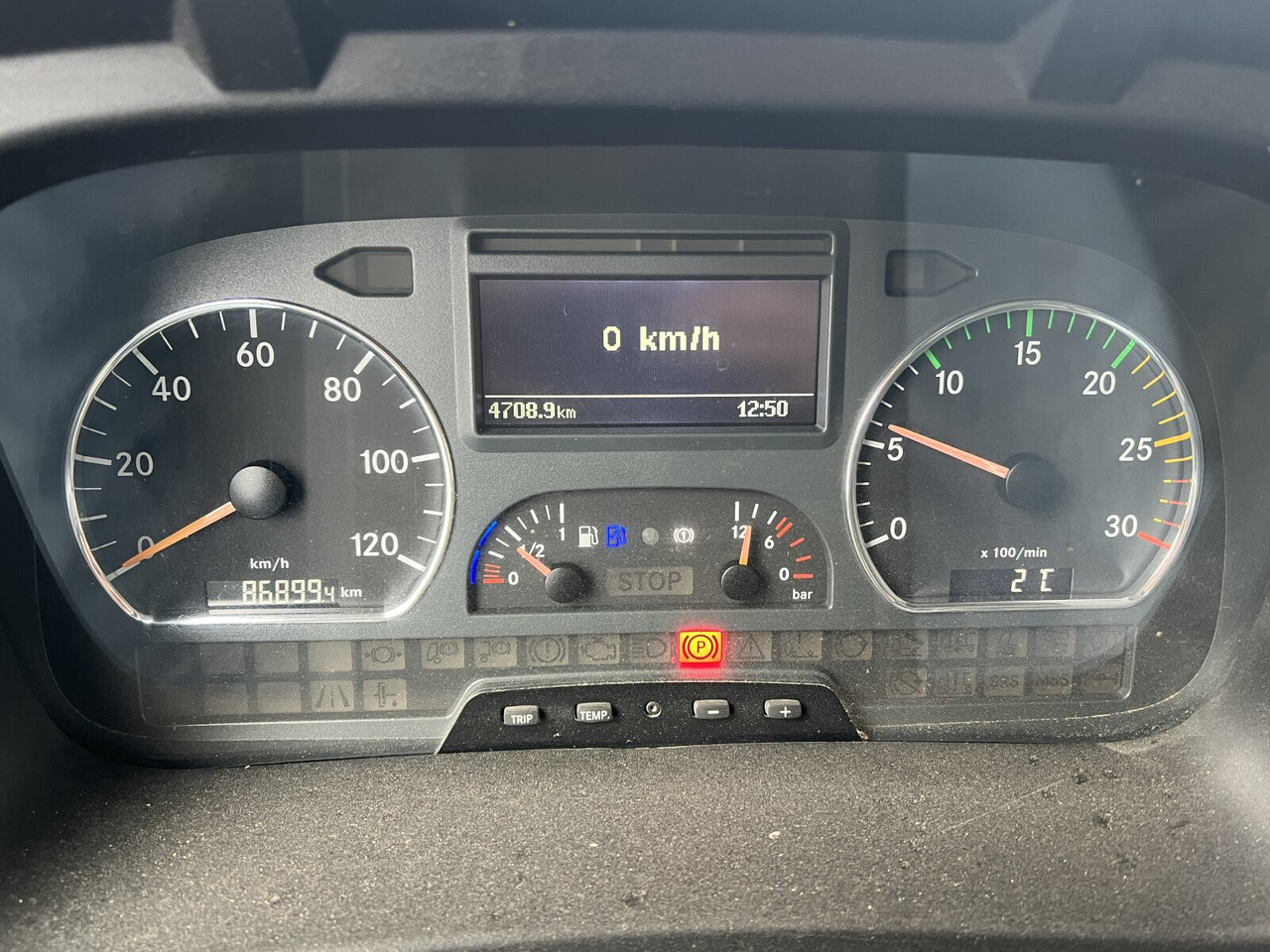 Mercedes-Benz Atego 1222 K 4x2 Atego 1222 K 4x2, 2x AHK - 翻斗车:图2 Mercedes-Benz Atego 1222 K 4x2 Atego 1222 K 4x2, 2x AHK - 翻斗车:图2
