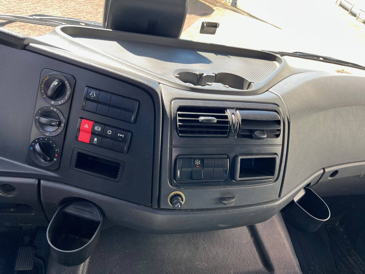 翻斗车 Mercedes-Benz Atego 1227 K 4x2 Atego 1227 K 4x2, Meiller Kipper：图6