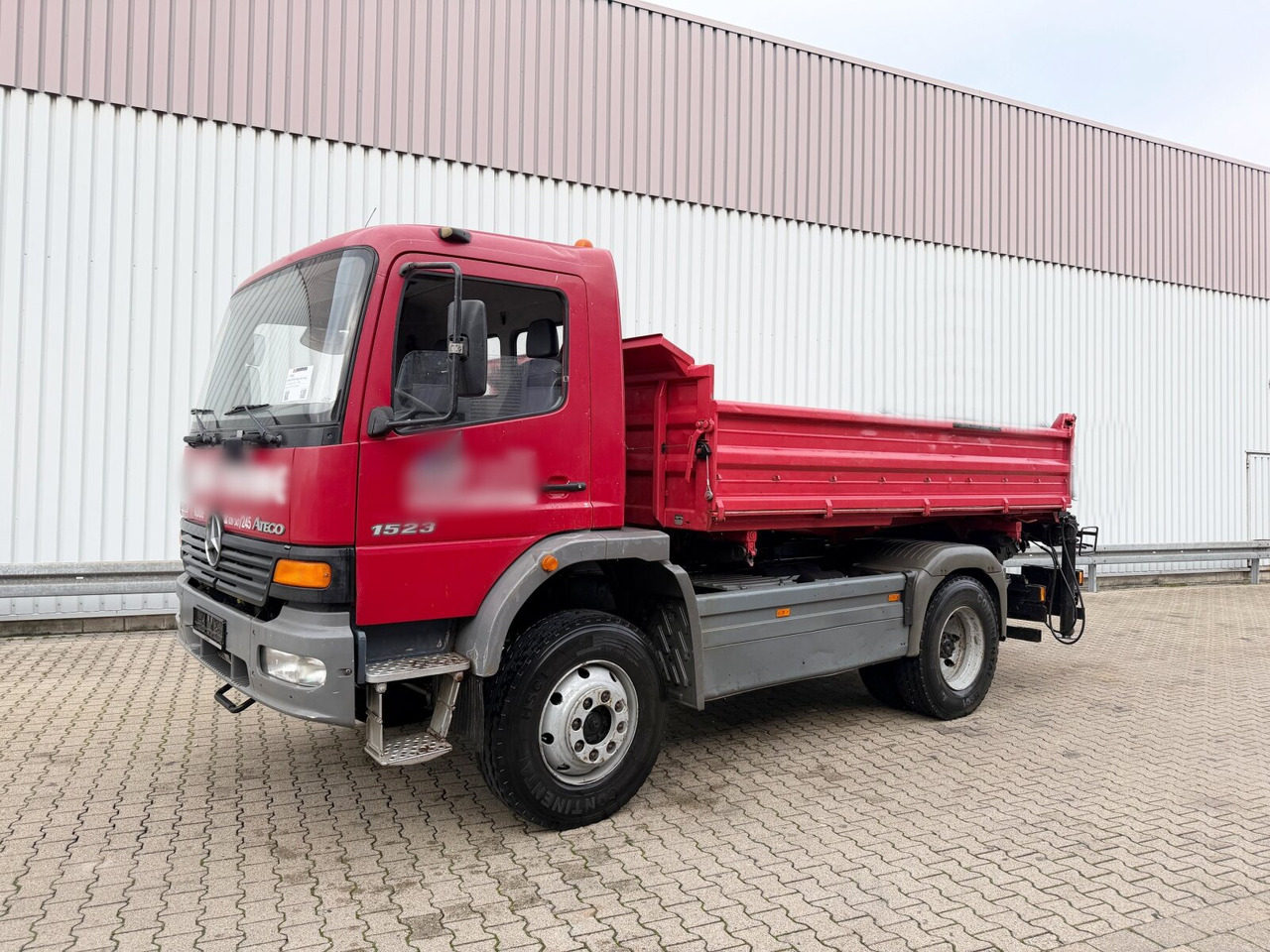 Mercedes-Benz Atego 1523 AK 4x4 Atego 1523 AK 4x4 - 翻斗车:图1 Mercedes-Benz Atego 1523 AK 4x4 Atego 1523 AK 4x4 - 翻斗车:图1