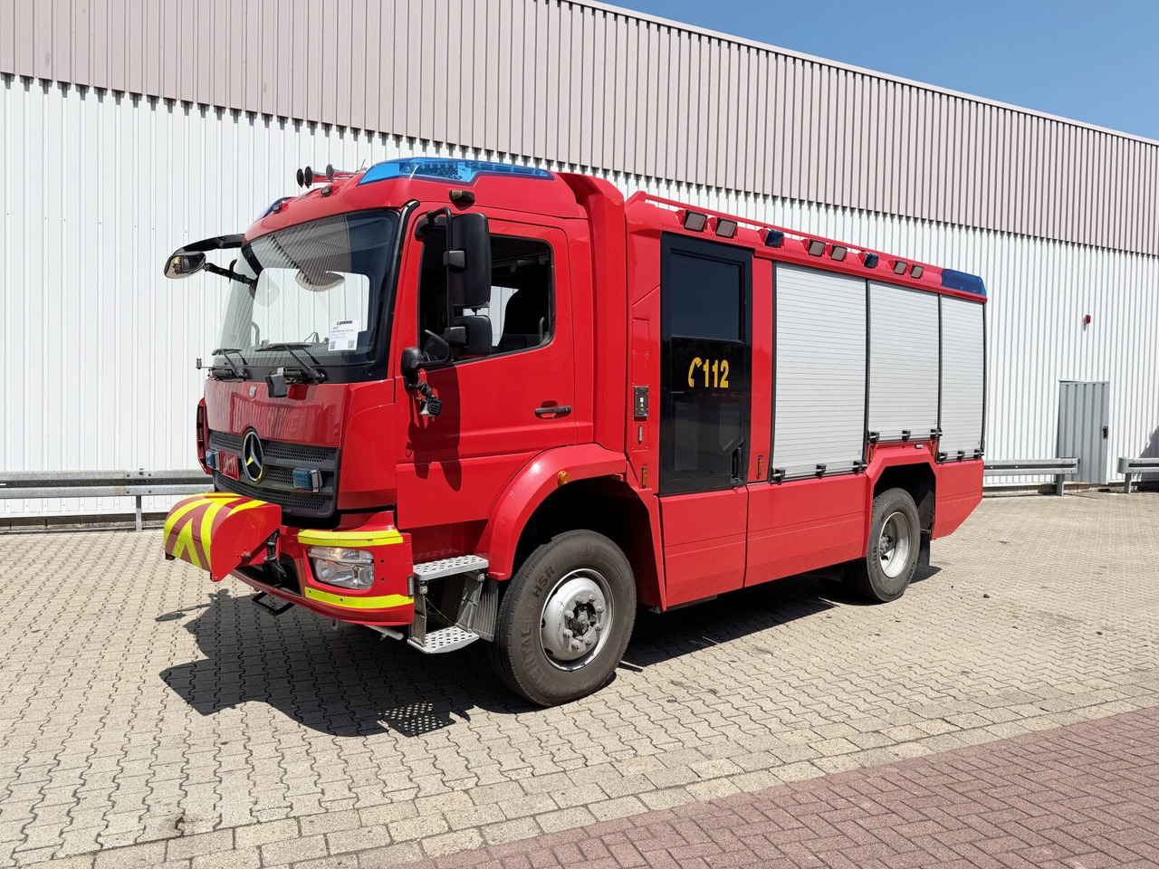 Mercedes-Benz Atego 1530 AF 4x4 Atego 1530 AF 4x4, Rosenbauer TLF, Retarder - 消防车:图1 Mercedes-Benz Atego 1530 AF 4x4 Atego 1530 AF 4x4, Rosenbauer TLF, Retarder - 消防车:图1