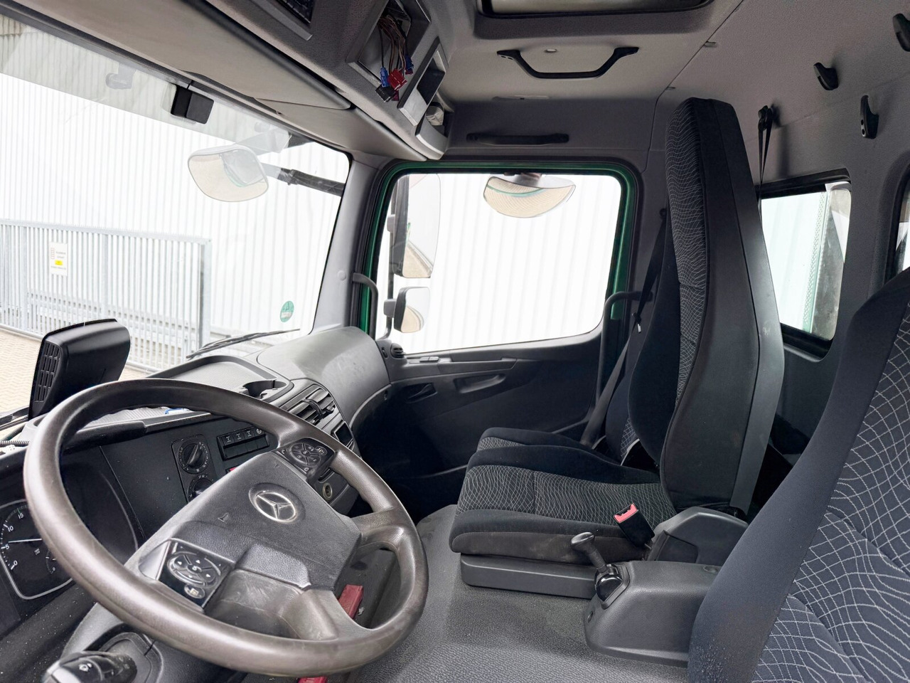 Mercedes-Benz Atego 1530 AK 4x4 Atego 1530 AK 4x4 - 翻斗车:图3 Mercedes-Benz Atego 1530 AK 4x4 Atego 1530 AK 4x4 - 翻斗车:图3