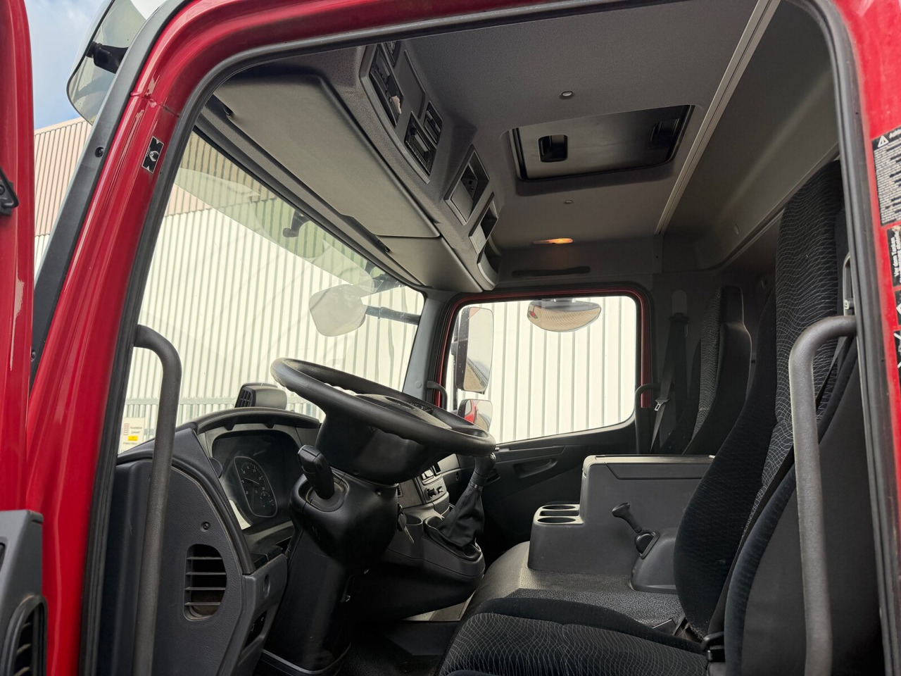 Mercedes-Benz Atego 1530 K 4x2 Atego 1530 K 4x2, 2x AHK - 翻斗车:图3 Mercedes-Benz Atego 1530 K 4x2 Atego 1530 K 4x2, 2x AHK - 翻斗车:图3