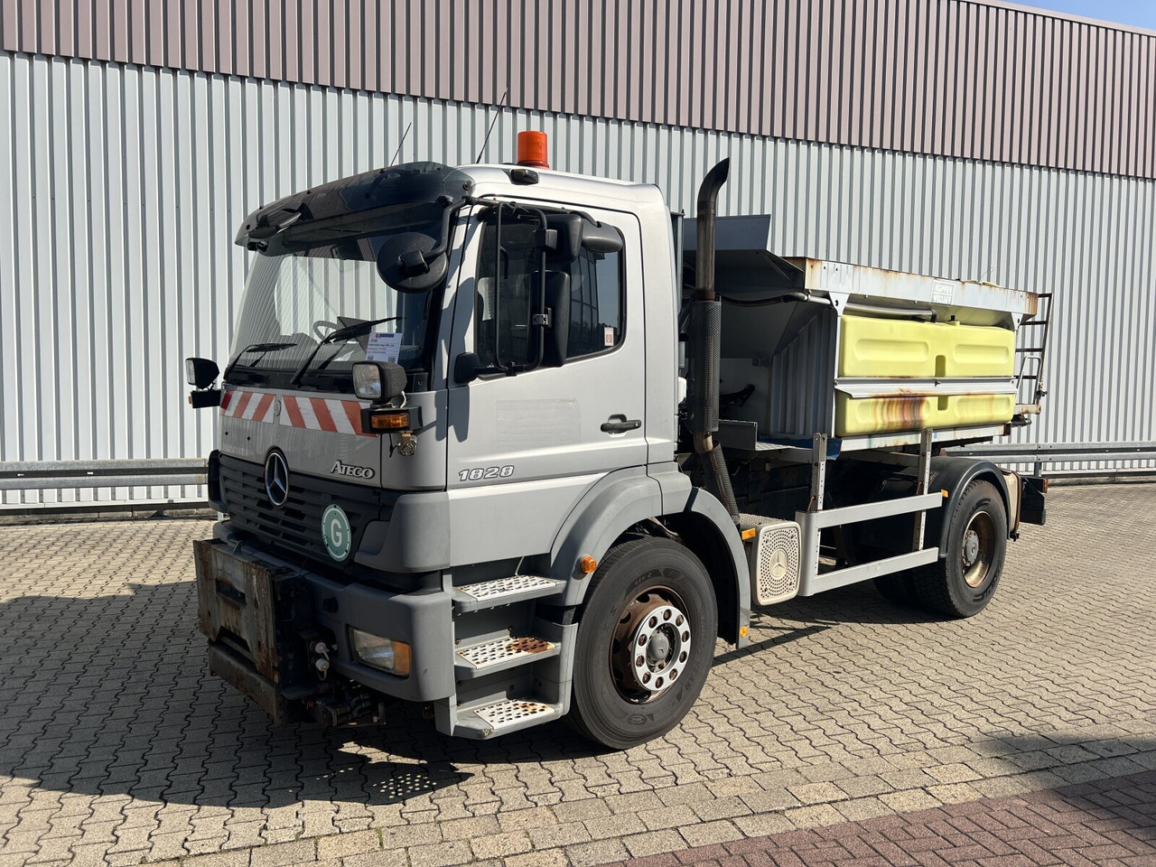 Mercedes-Benz Atego 1828 L 4x2 Atego 1828 L 4x2, Rechtslenker, Winterdienstaustattung - 驾驶室底盘卡车:图1 Mercedes-Benz Atego 1828 L 4x2 Atego 1828 L 4x2, Rechtslenker, Winterdienstaustattung - 驾驶室底盘卡车:图1