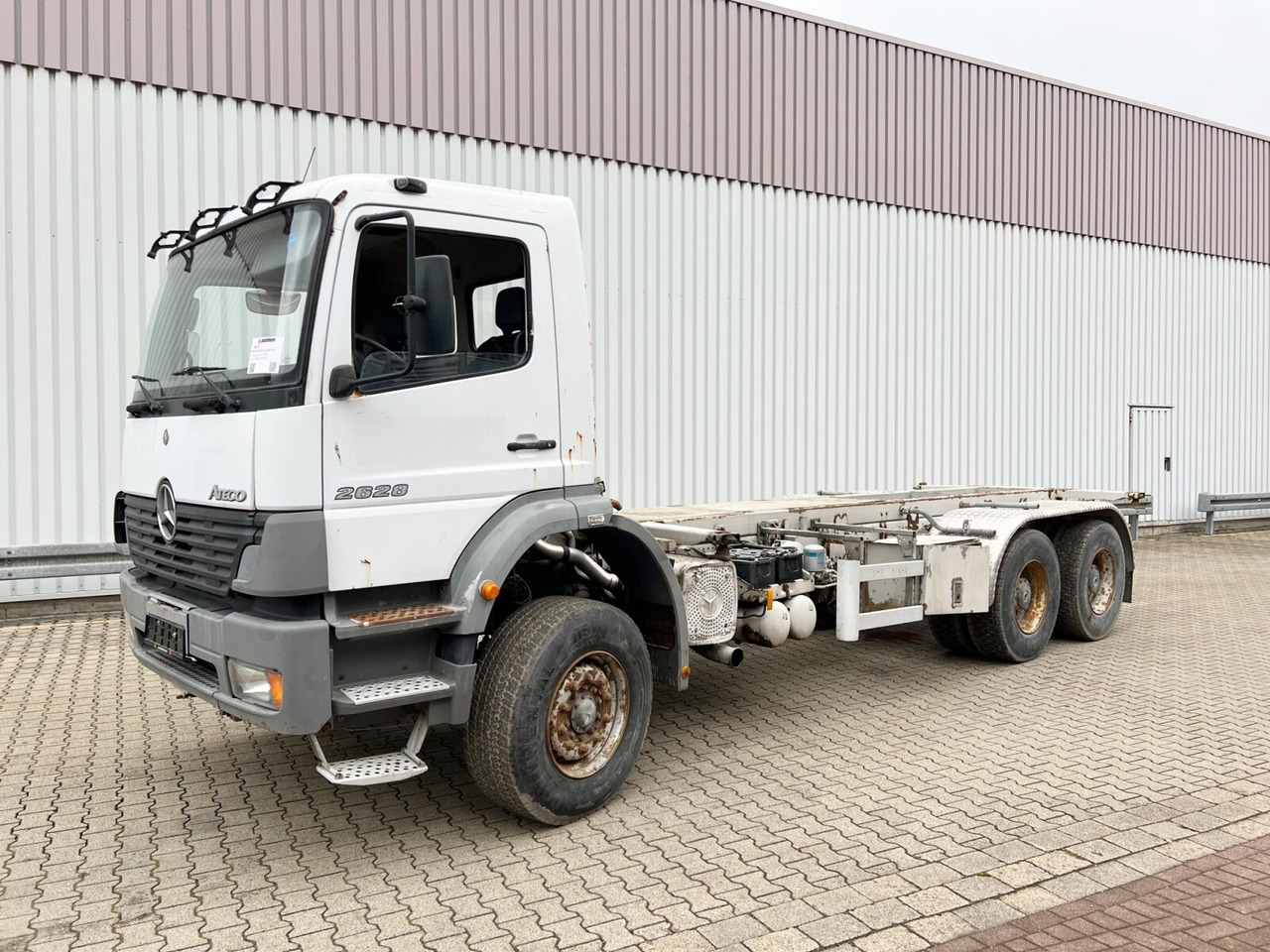 Mercedes-Benz Atego 2628 K 6x4 Atego 2628 K 6x4, 6-Zylinder - 驾驶室底盘卡车:图1 Mercedes-Benz Atego 2628 K 6x4 Atego 2628 K 6x4, 6-Zylinder - 驾驶室底盘卡车:图1