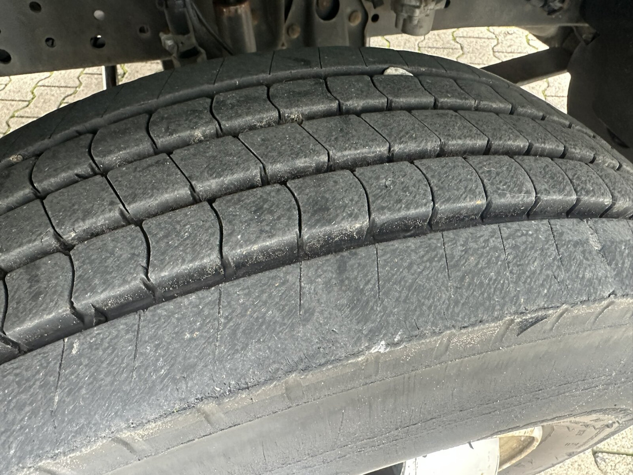 Mercedes-Benz Atego 815 K 4x2 Atego 815 K 4x2, 2x AHK - 翻斗车:图4 Mercedes-Benz Atego 815 K 4x2 Atego 815 K 4x2, 2x AHK - 翻斗车:图4