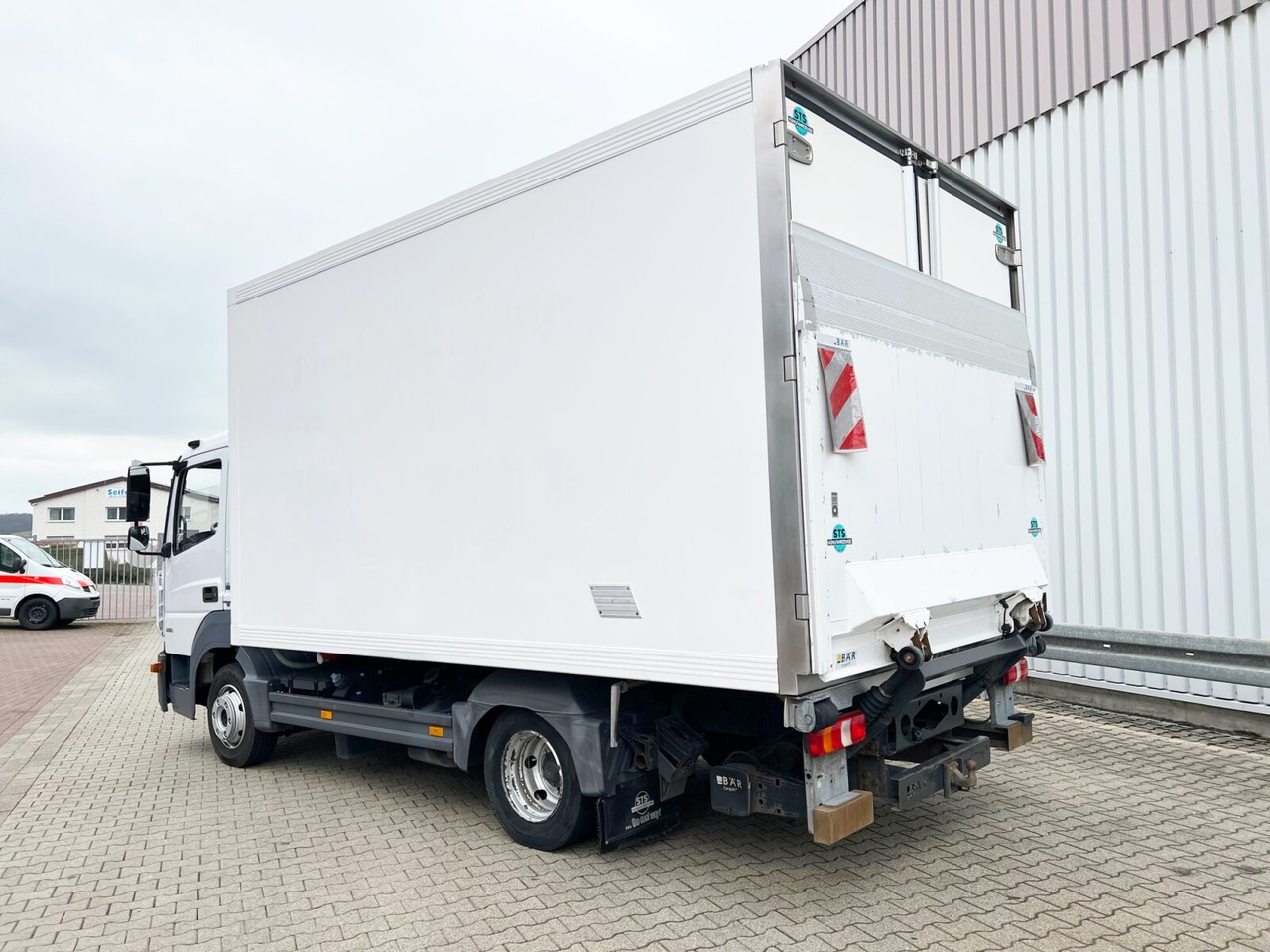 Mercedes-Benz Atego 816 L 4x2 Atego 816 L 4x2, Kühlkoffer, ThermoKing, LBW BÄR - 卡车:图4 Mercedes-Benz Atego 816 L 4x2 Atego 816 L 4x2, Kühlkoffer, ThermoKing, LBW BÄR - 卡车:图4