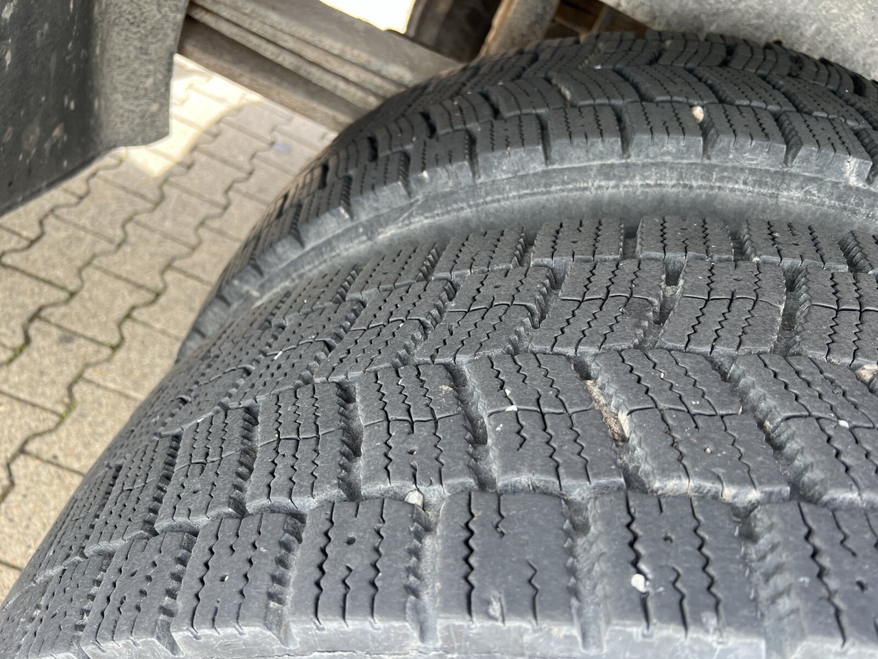 Mercedes-Benz Axor 1828 A 4x4 Axor 1828 A 4x4 mit Kran Hiab XS 166 E-5 - 起重车, 栏板式/ 平板卡车:图4 Mercedes-Benz Axor 1828 A 4x4 Axor 1828 A 4x4 mit Kran Hiab XS 166 E-5 - 起重车, 栏板式/ 平板卡车:图4
