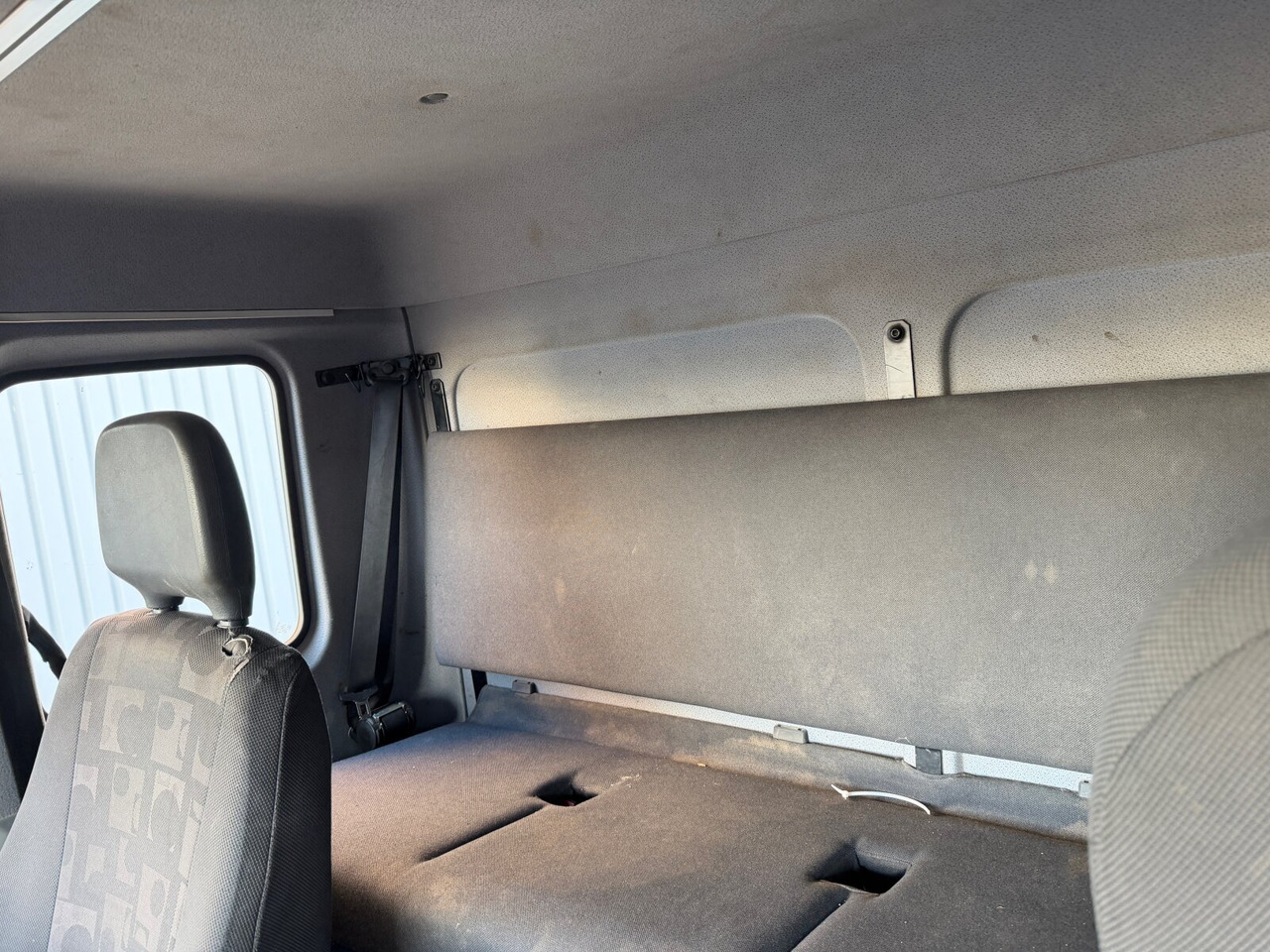 Mercedes-Benz Axor 1829 L 4x2 Axor 1829 L 4x2, 6-Sitzer - 栏板式/ 平板卡车:图5 Mercedes-Benz Axor 1829 L 4x2 Axor 1829 L 4x2, 6-Sitzer - 栏板式/ 平板卡车:图5