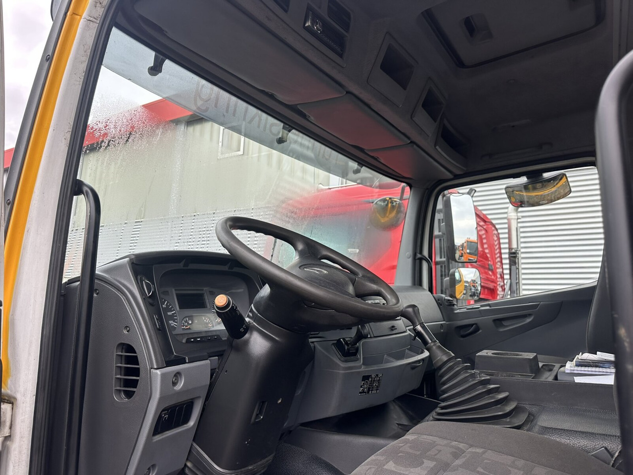 Mercedes-Benz Axor 2629 K 6x4 Axor 2629 K 6x4, PTO, Steel, Manual, 6-Zylinder - 驾驶室底盘卡车:图4 Mercedes-Benz Axor 2629 K 6x4 Axor 2629 K 6x4, PTO, Steel, Manual, 6-Zylinder - 驾驶室底盘卡车:图4