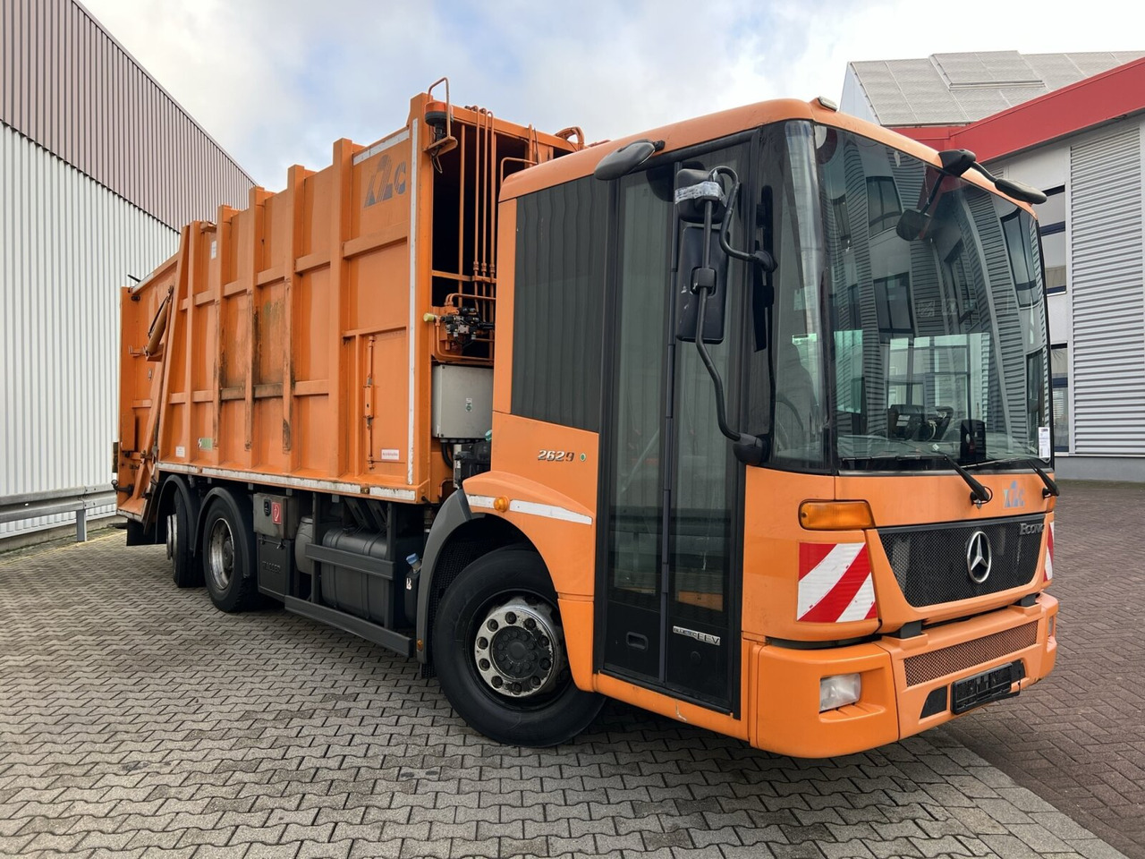 垃圾车 用于运输 垃圾 Mercedes-Benz Econic 2629 LL 6x2/4 NLA Econic 2629 LL 6x2/4 NLA, EEV, Lenkachse, Haller X2C, Zöller-Schüttung：图9