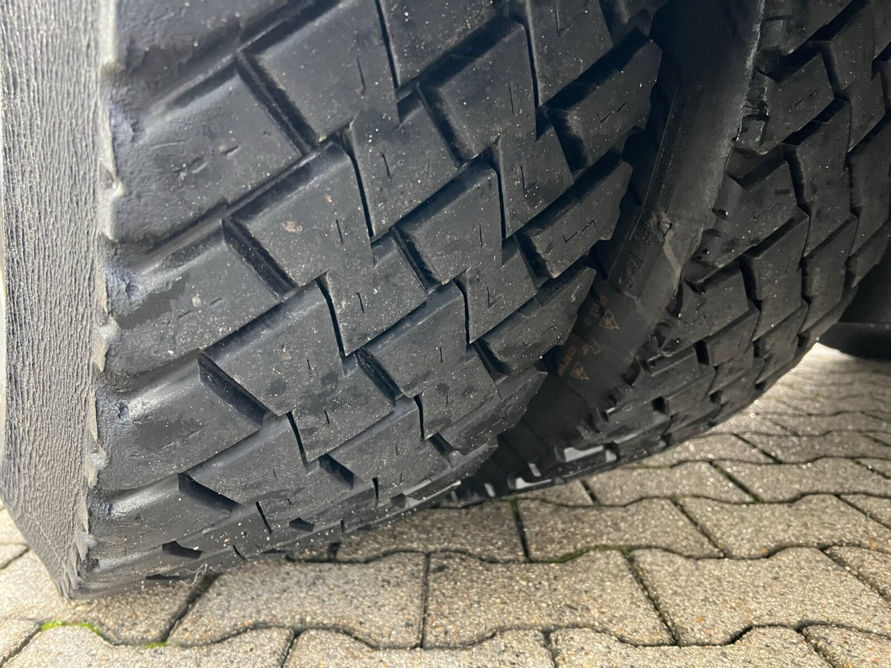 垃圾车 用于运输 垃圾 Mercedes-Benz Econic 2629 LL 6x2/4 NLA Econic 2629 LL 6x2/4 NLA, EEV, Lenkachse, Haller X2C, Zöller-Schüttung：图14
