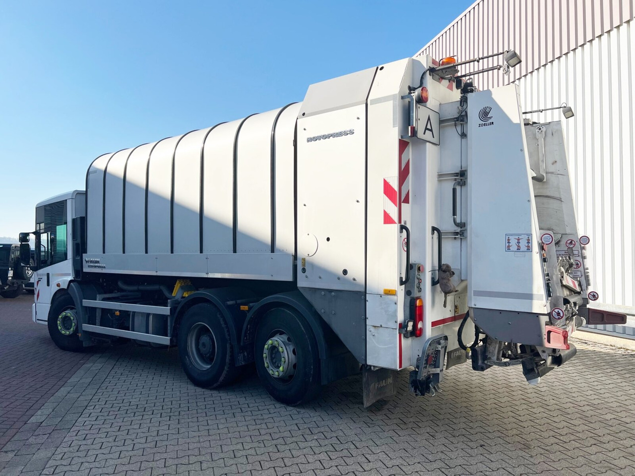 Mercedes-Benz Econic 2635 LL 6x2/4 NLA Econic 2635 LL 6x2/4 NLA, Lenkachse, FAUN Rotopress 521L, Zöller-Schüttung - 驾驶室底盘卡车:图2 Mercedes-Benz Econic 2635 LL 6x2/4 NLA Econic 2635 LL 6x2/4 NLA, Lenkachse, FAUN Rotopress 521L, Zöller-Schüttung - 驾驶室底盘卡车:图2