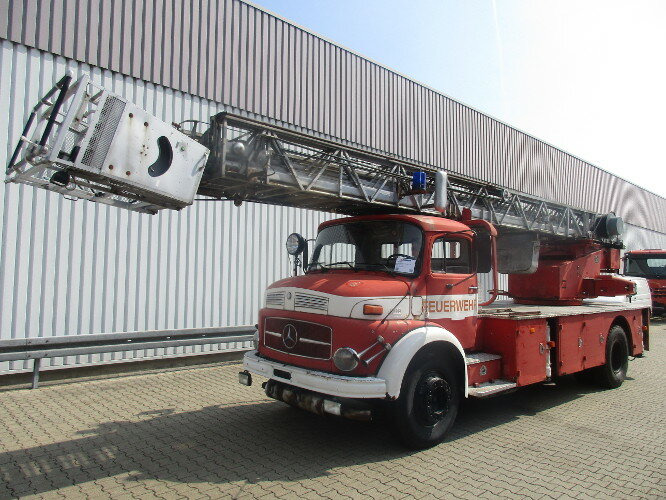 Mercedes-Benz - L 1519 4x2 DL 30 L 1519 4x2 Feuerwehr Drehleiter DL30 - 消防车:图1 Mercedes-Benz - L 1519 4x2 DL 30 L 1519 4x2 Feuerwehr Drehleiter DL30 - 消防车:图1