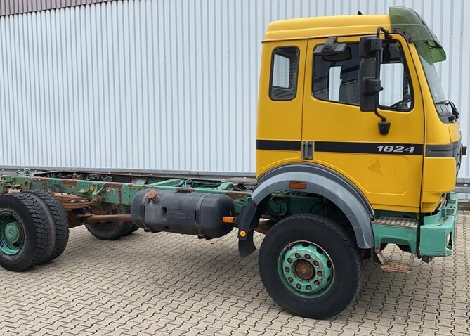 驾驶室底盘卡车 Mercedes-Benz SK 1824 AK 4x4 SK 1824 AK 4x4 Chassis：图8