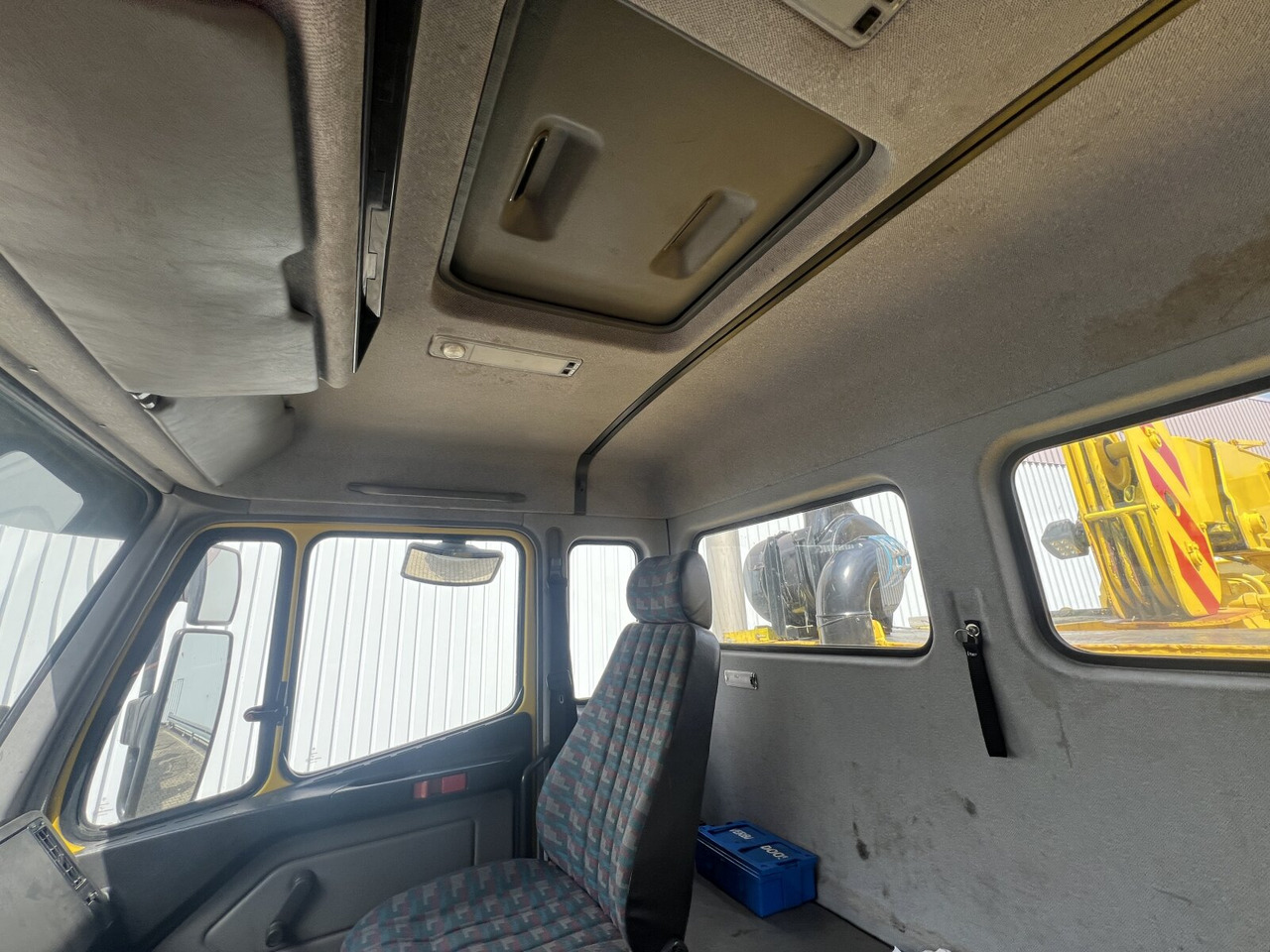 Mercedes-Benz SK II 2638/44 A 6x6 SK II 2638/44 A 6x6, V8, Retarder - 驾驶室底盘卡车:图5 Mercedes-Benz SK II 2638/44 A 6x6 SK II 2638/44 A 6x6, V8, Retarder - 驾驶室底盘卡车:图5